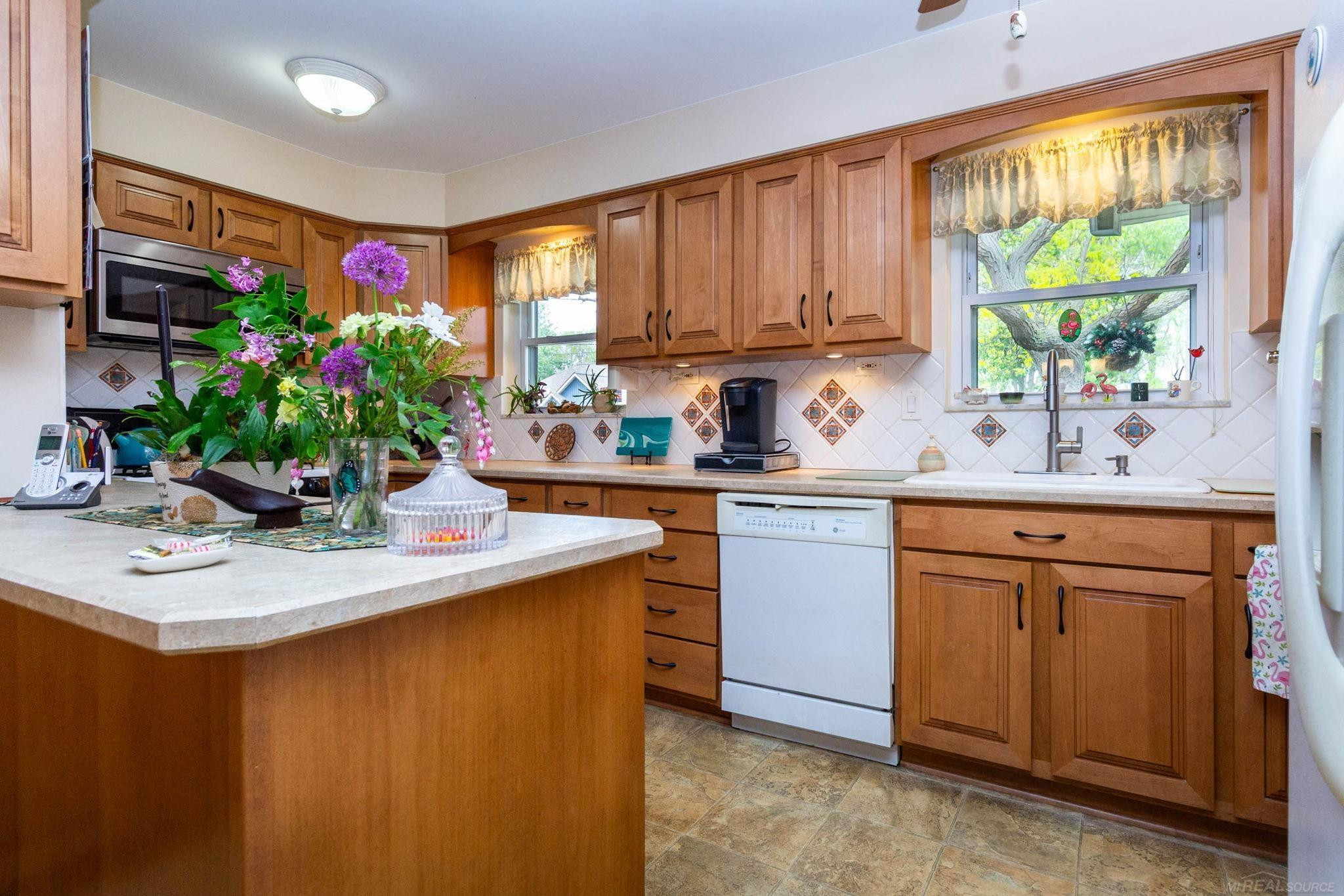 7233 Flamingo Street, Algonac, MI 48001 — Photo 7