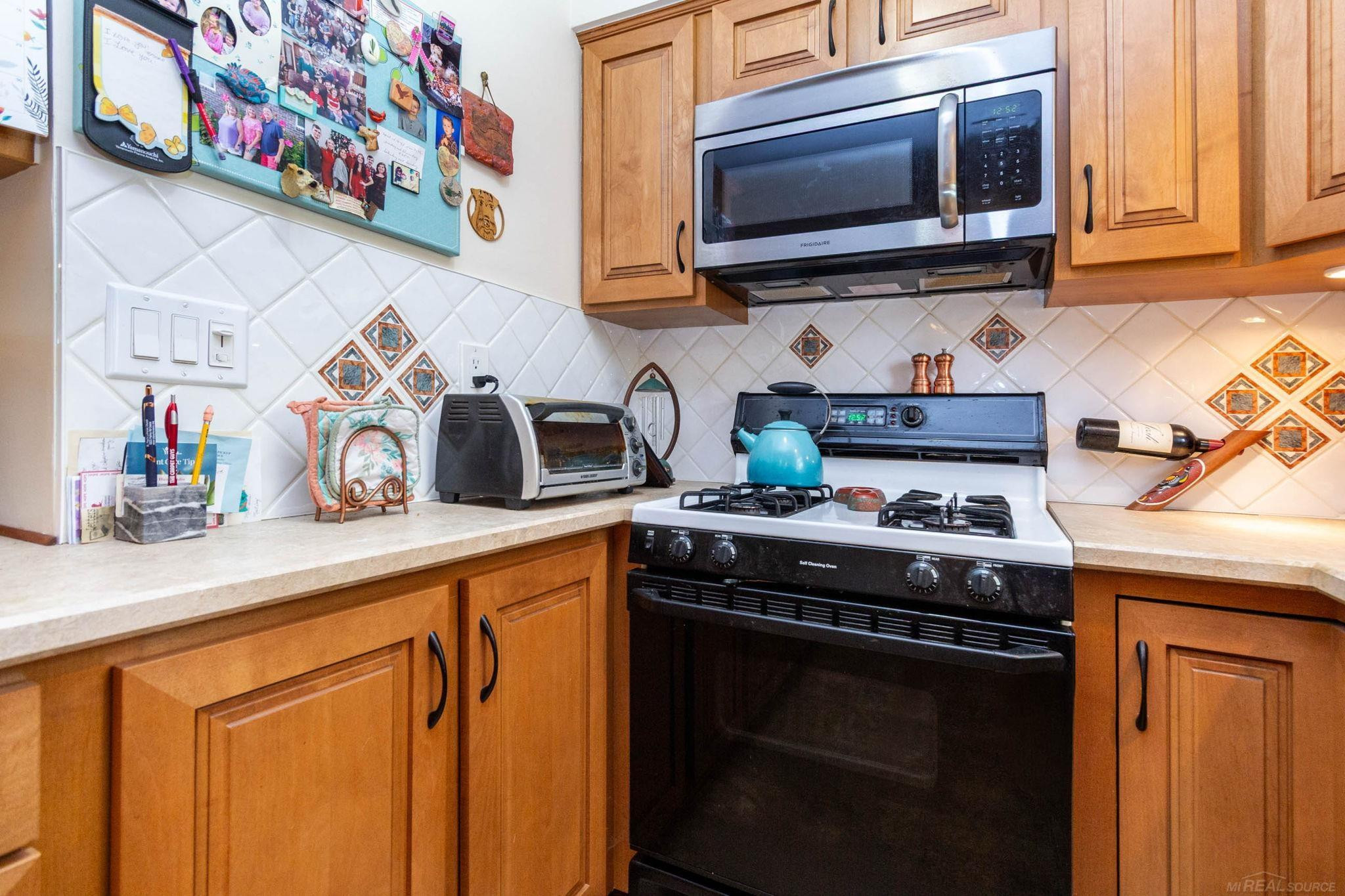 7233 Flamingo Street, Algonac, MI 48001 — Photo 9