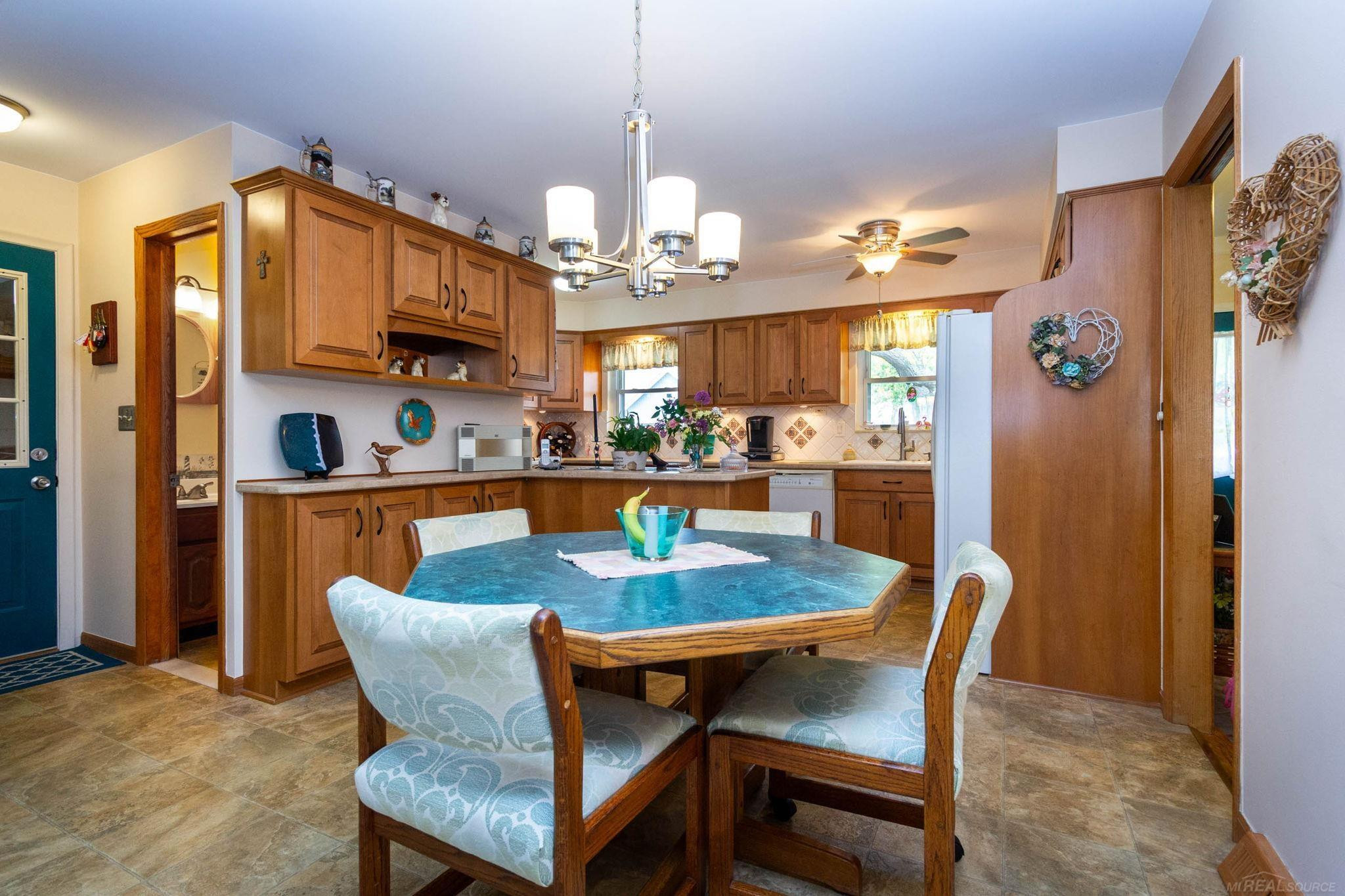 7233 Flamingo Street, Algonac, MI 48001 — Photo 11