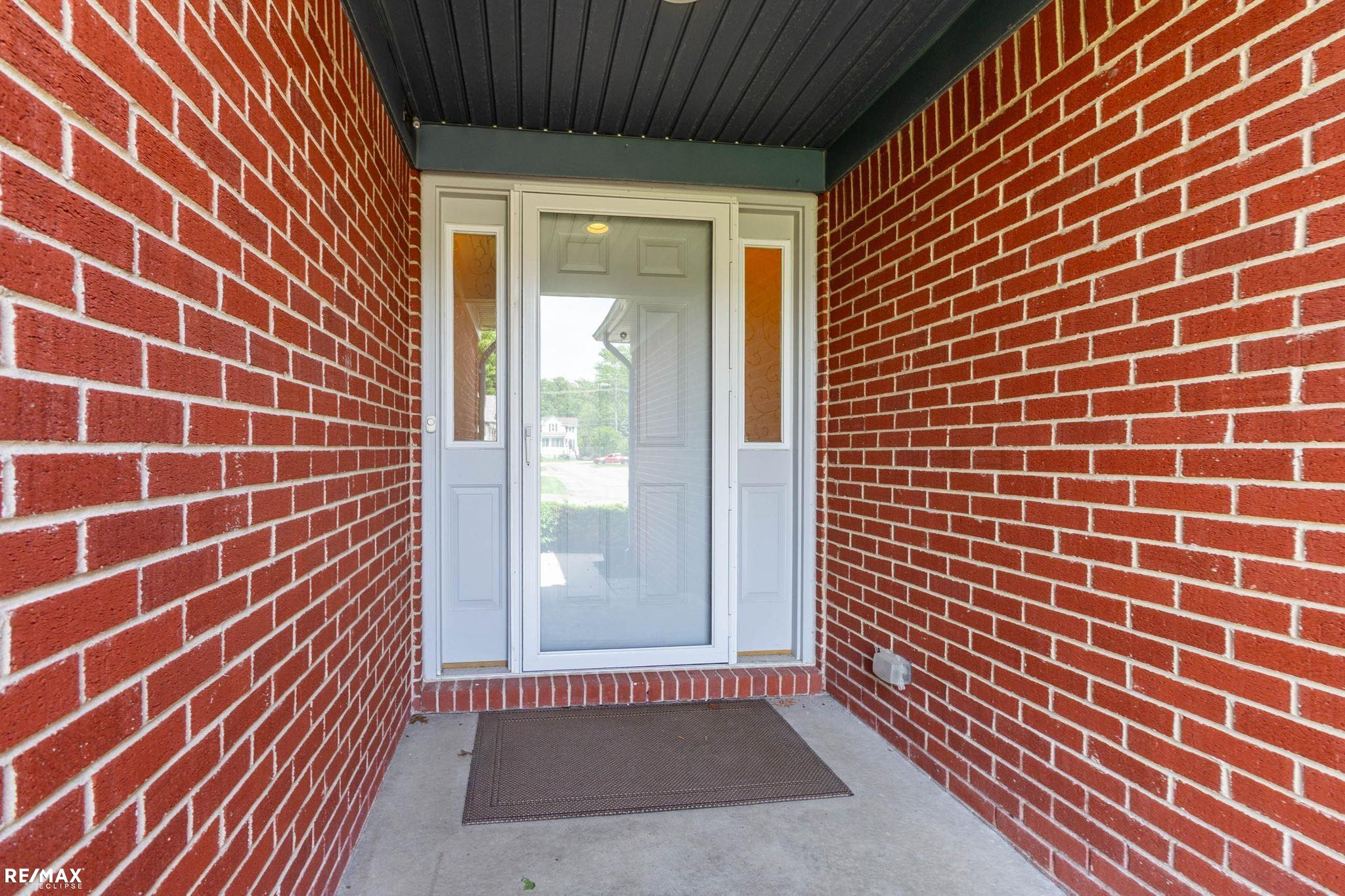 304 Heritage Way Street, Algonac, MI 48001 — Photo 4