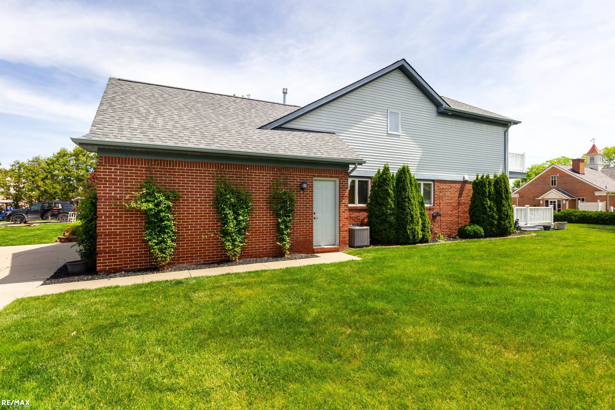 304 Heritage Way Street, Algonac, MI 48001 — Photo 47