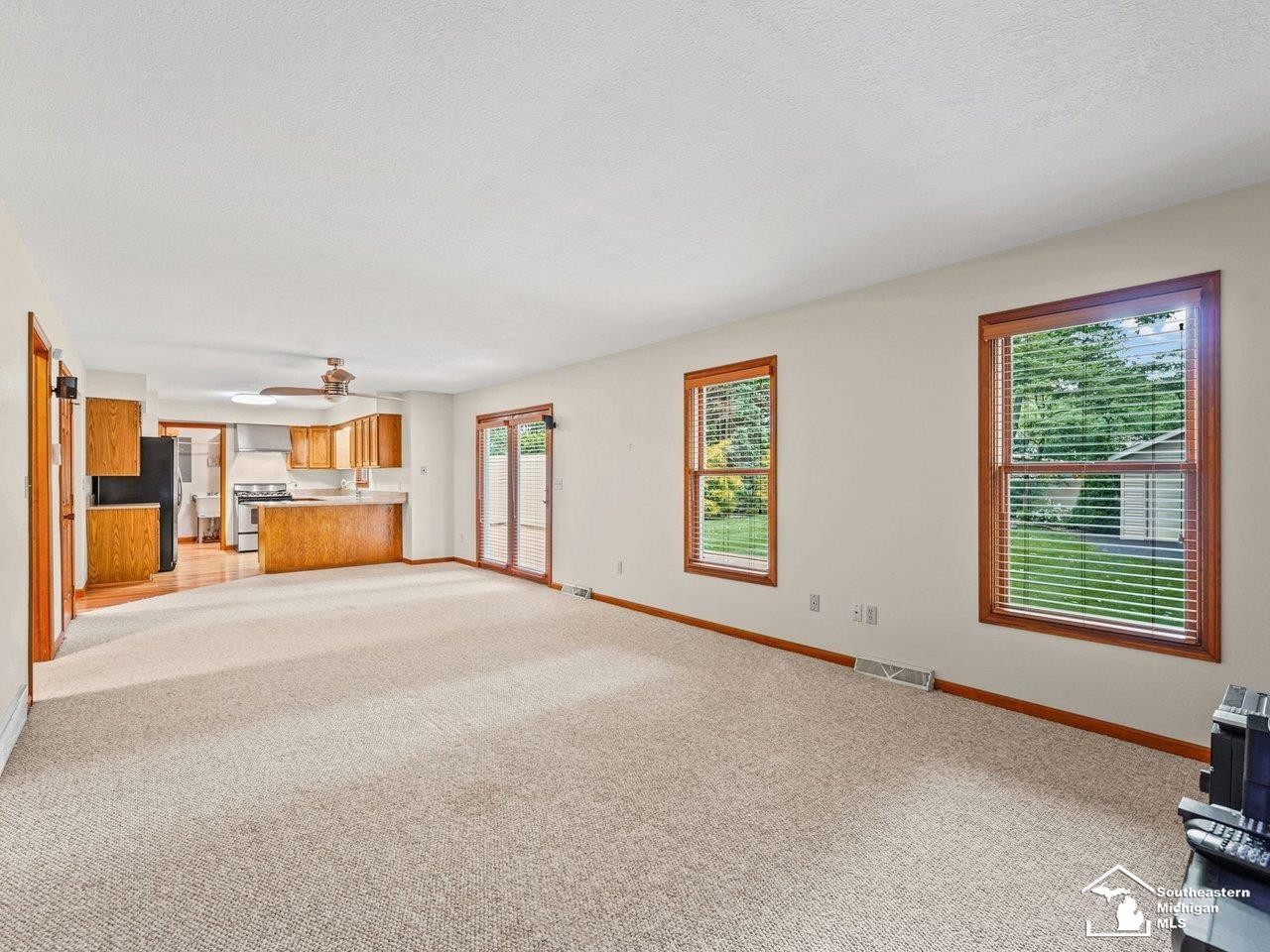7058 Wildwood Drive, Temperance, MI 48182 — Photo 10
