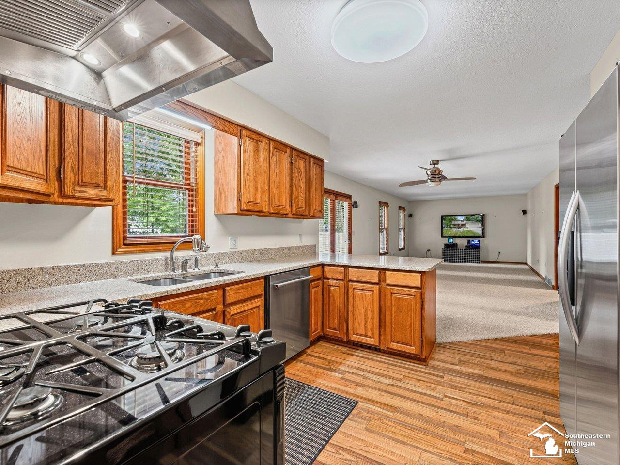 7058 Wildwood Drive, Temperance, MI 48182 — Photo 13