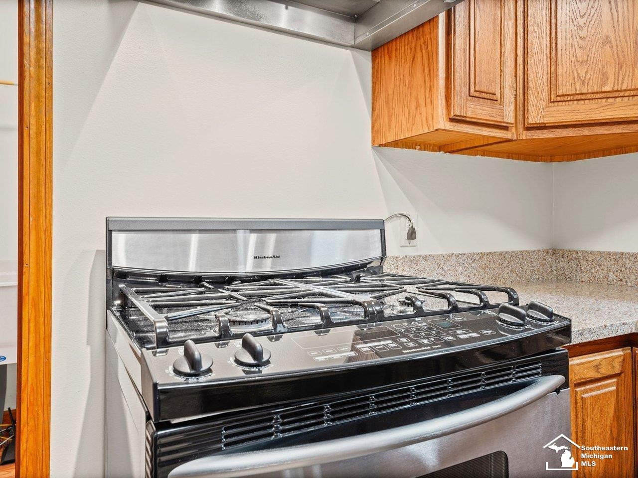 7058 Wildwood Drive, Temperance, MI 48182 — Photo 15