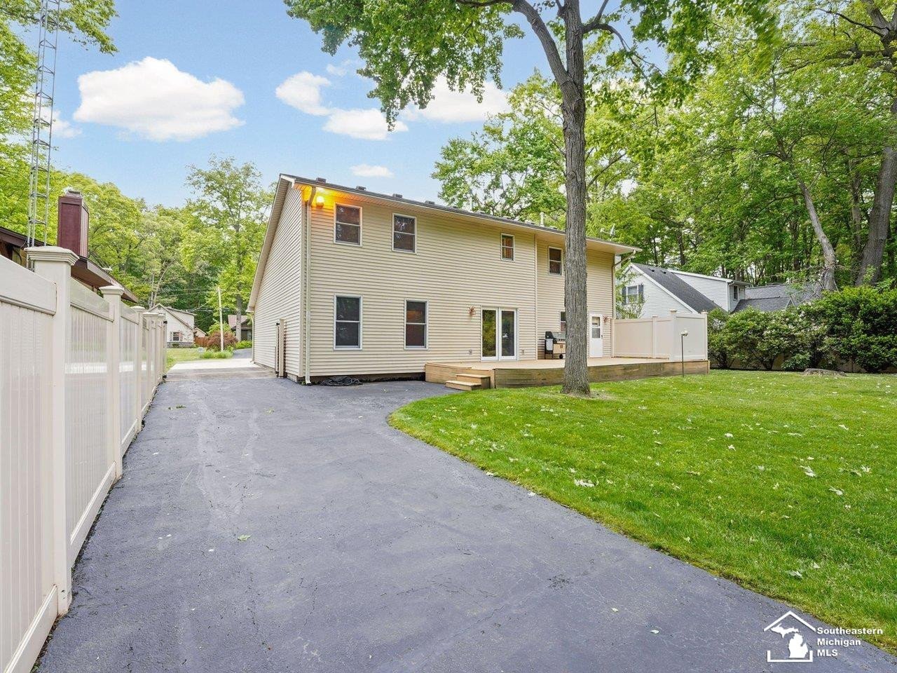 7058 Wildwood Drive, Temperance, MI 48182 — Photo 41