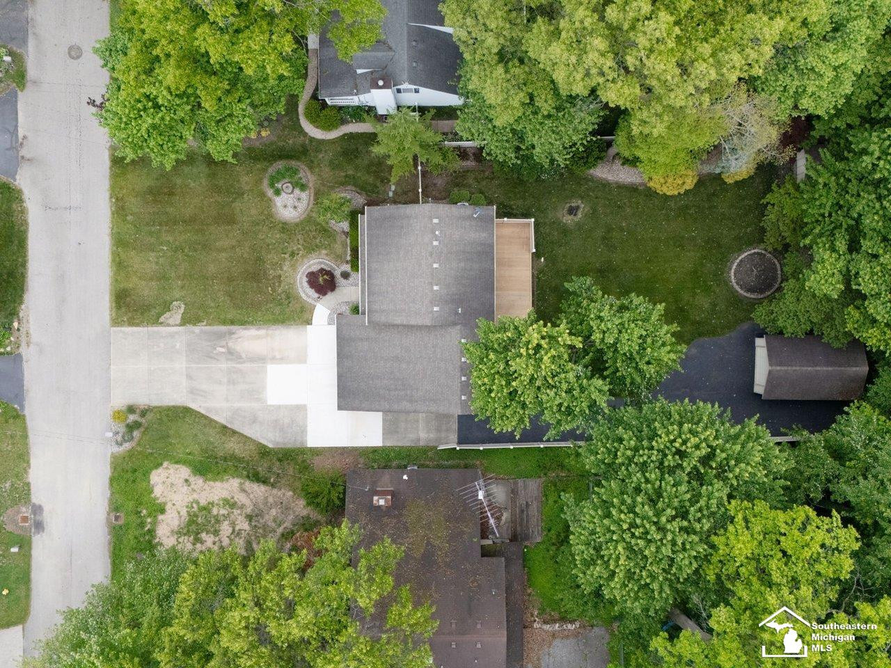 7058 Wildwood Drive, Temperance, MI 48182 — Photo 48
