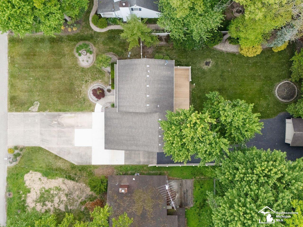 7058 Wildwood Drive, Temperance, MI 48182 — Photo 49