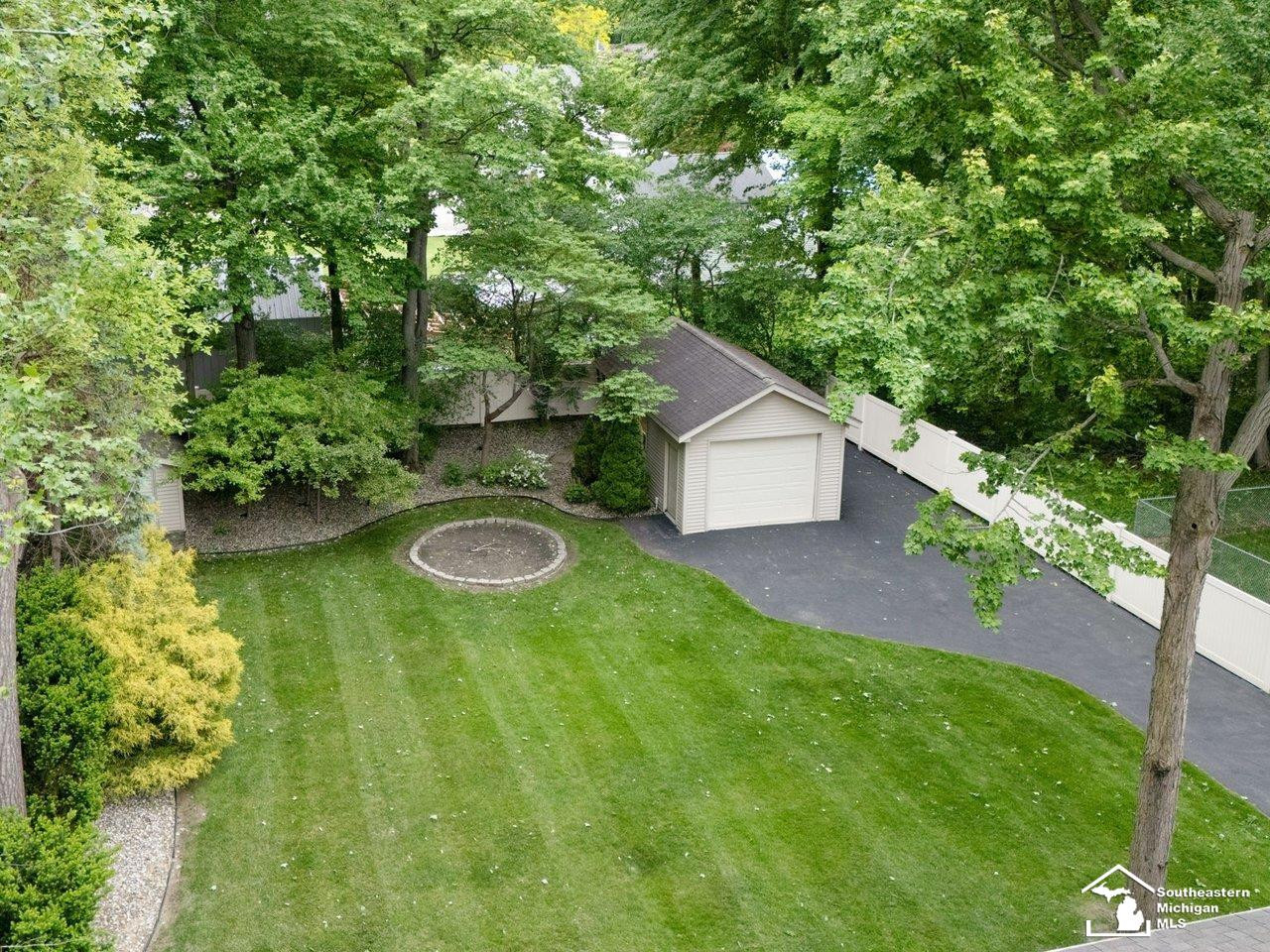 7058 Wildwood Drive, Temperance, MI 48182 — Photo 54