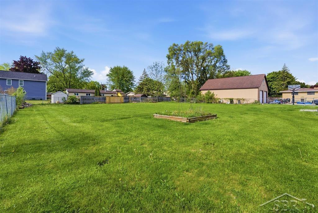 301 Church Street, Auburn, MI 48611 — Photo 27