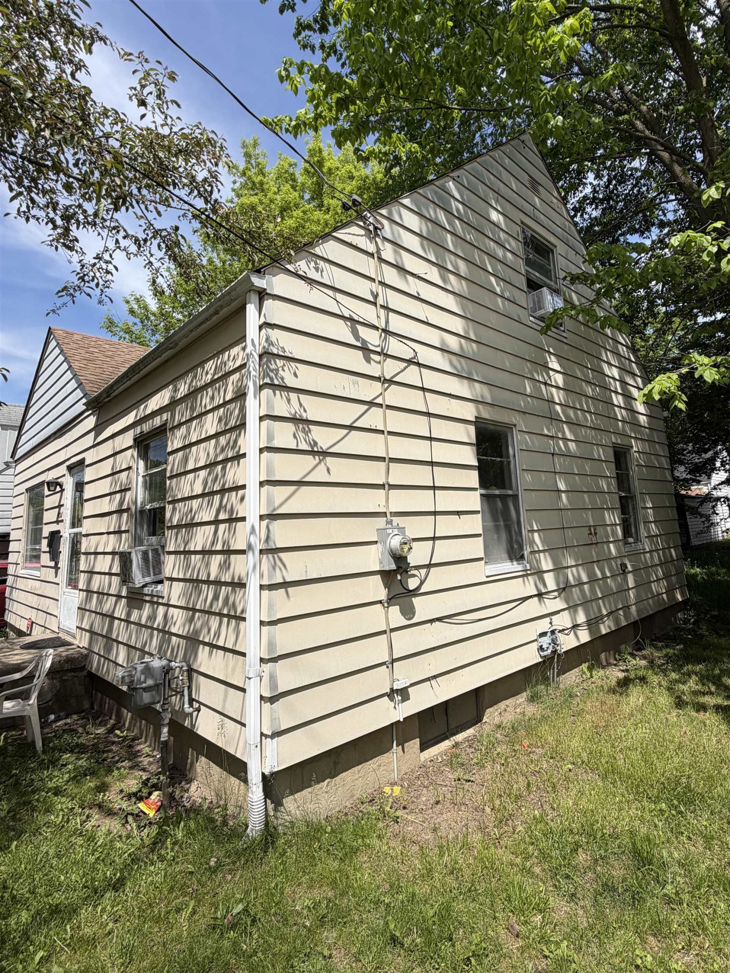 4026 Race Street, Flint, MI 48504 — Photo 2