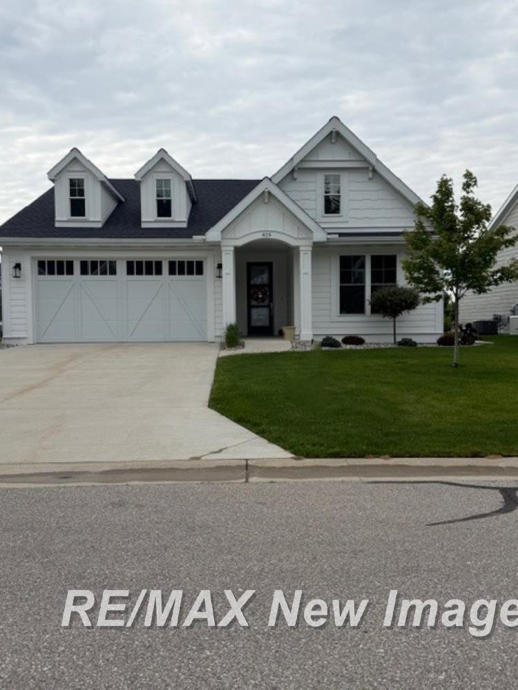 419 Copper Leaf Court, Midland, MI 48642