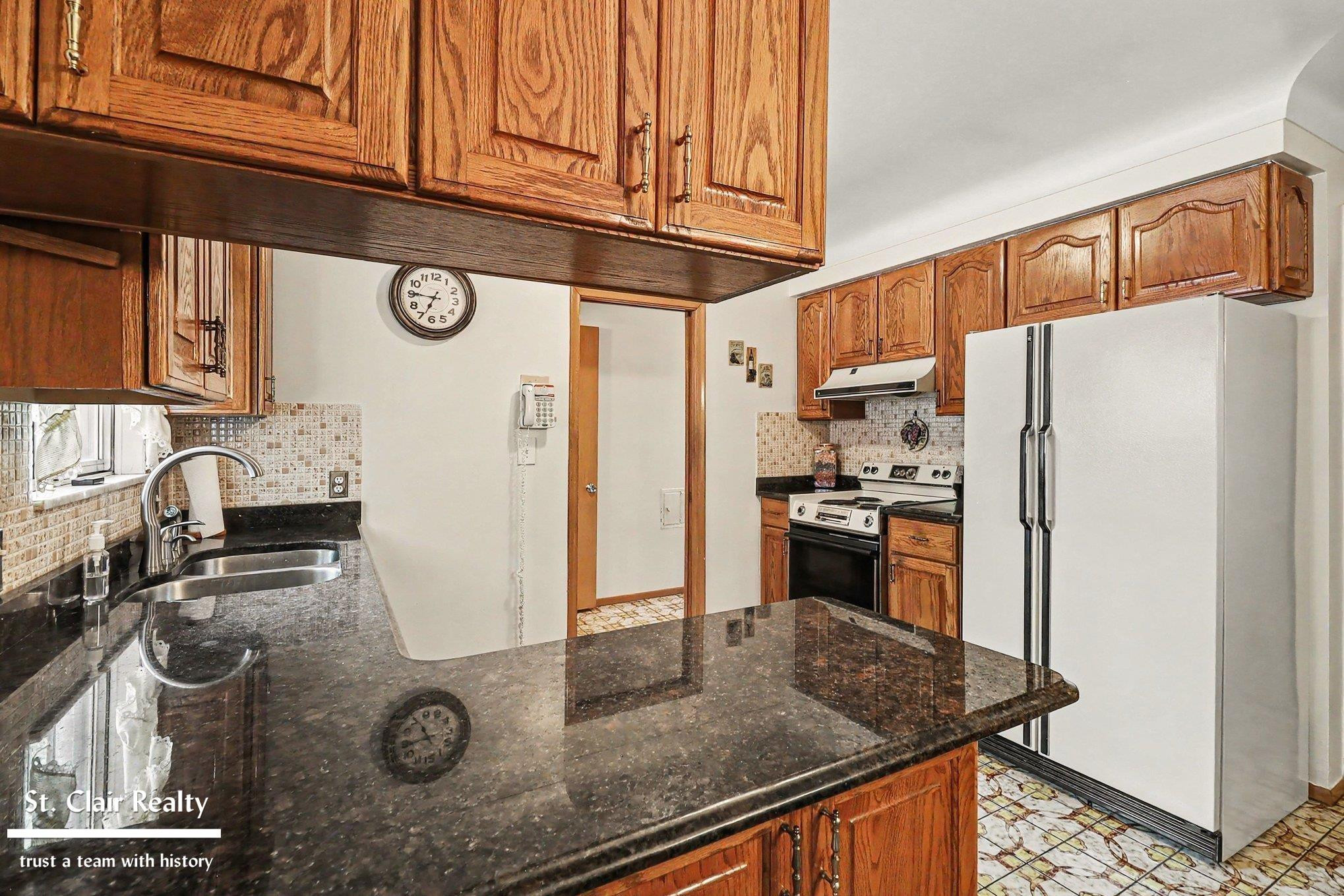 17114 Wilson Avenue, Eastpointe, MI 48021 — Photo 7
