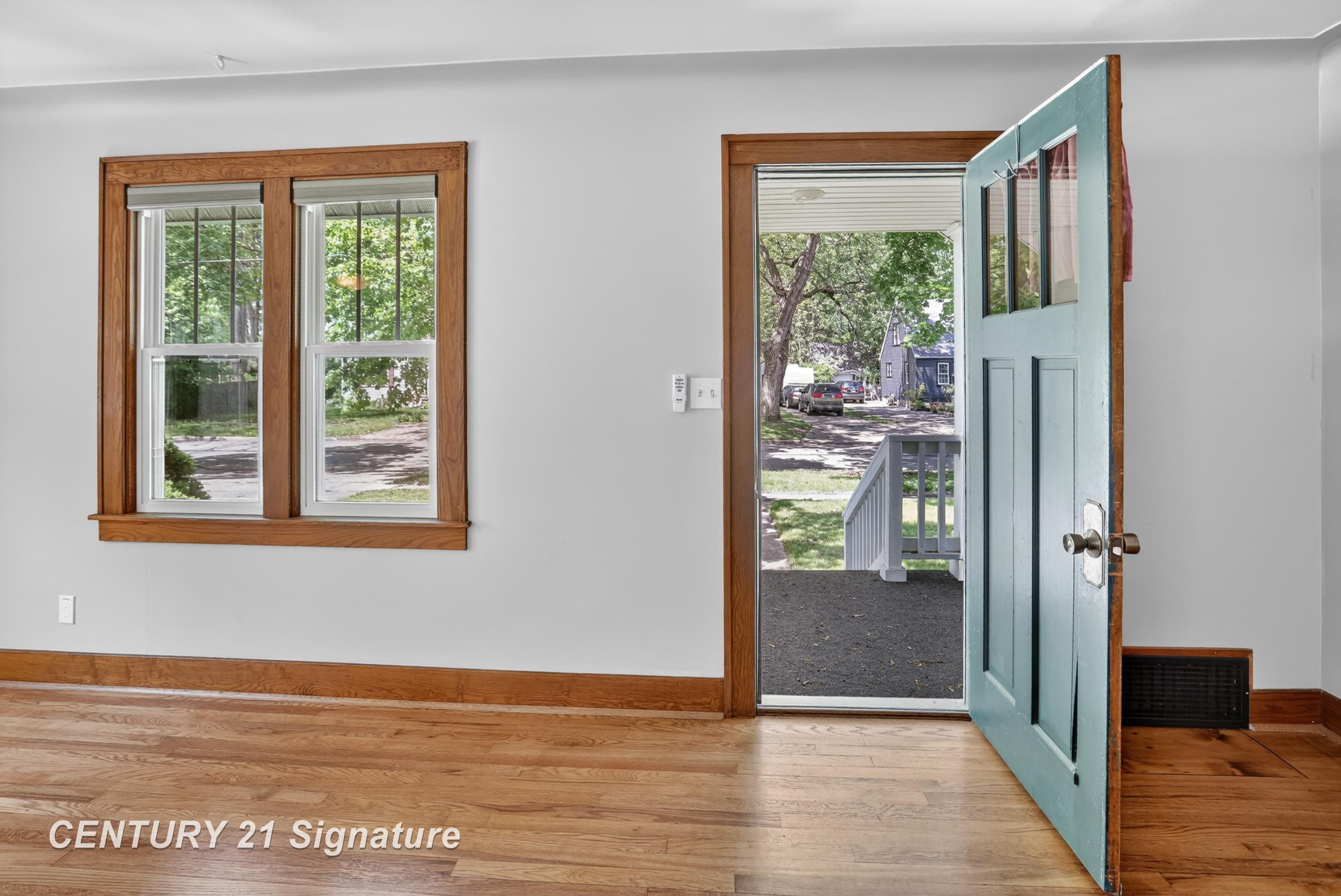 1202 Jerome Street, Midland, MI 48640 — Photo 9