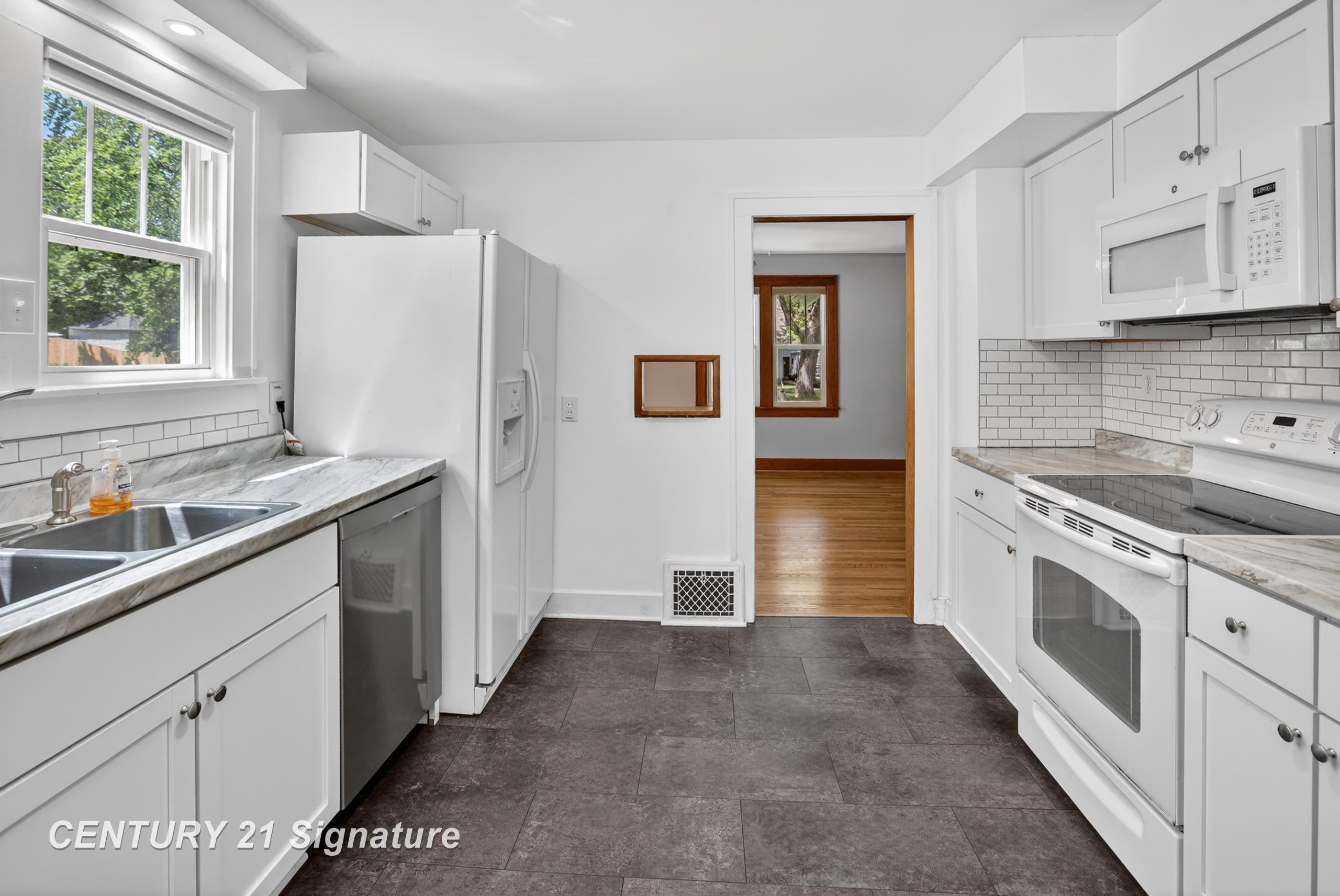 1202 Jerome Street, Midland, MI 48640 — Photo 17