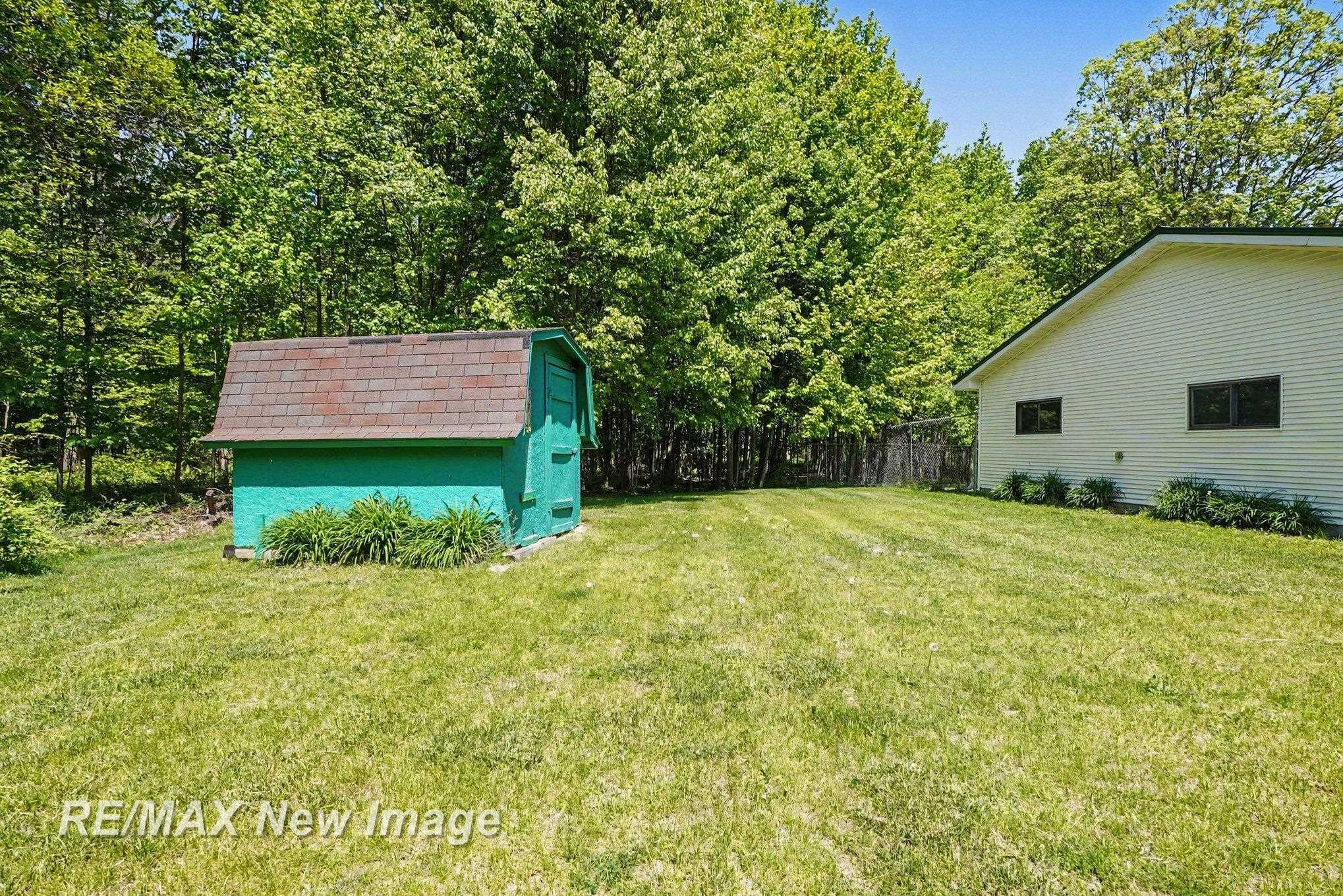2827 N Eleven Mile Road, Coleman, MI 48618 — Photo 36