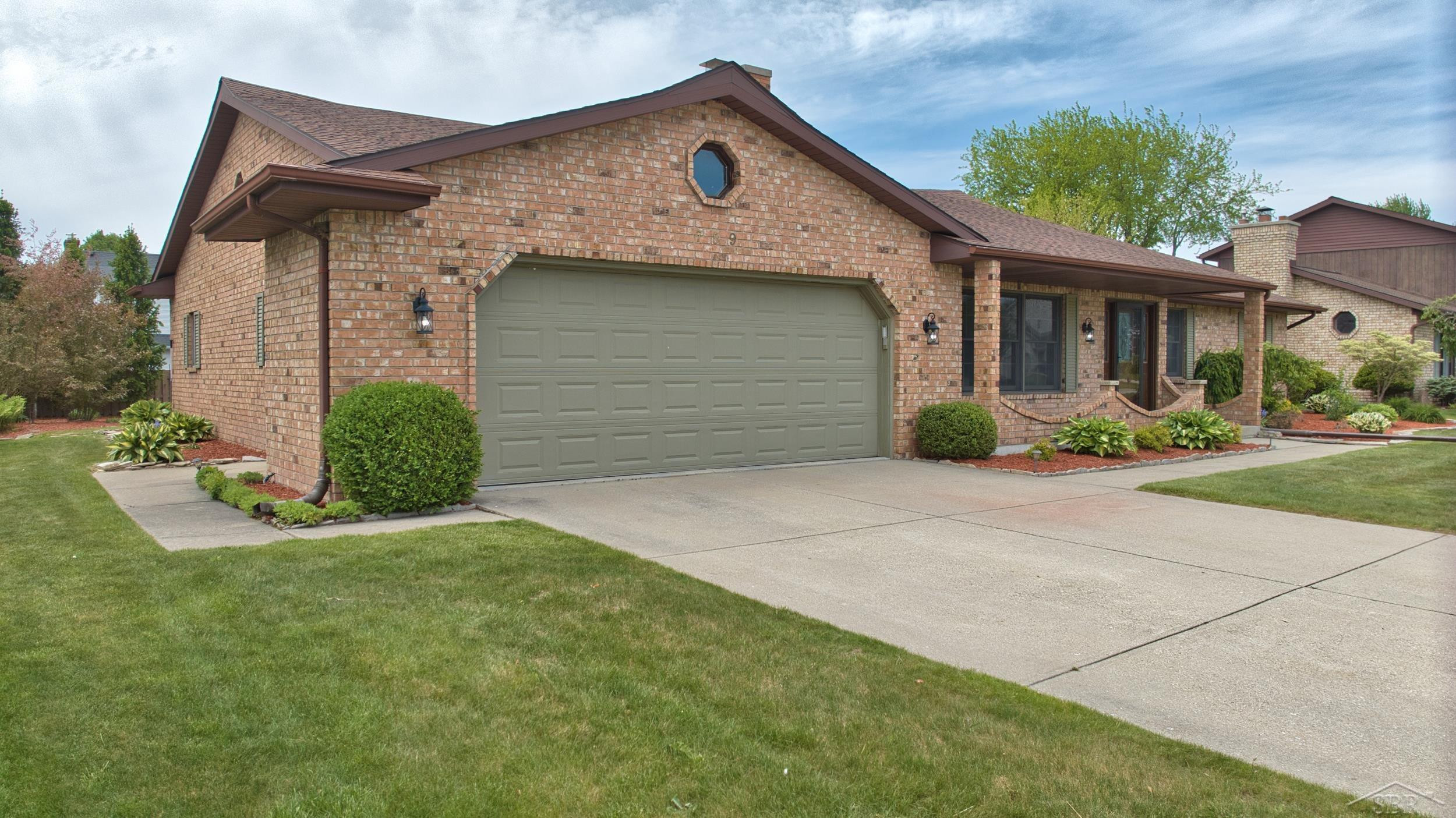 759 Pilgram Dr. E Drive, Saginaw, MI 48638 — Photo 4
