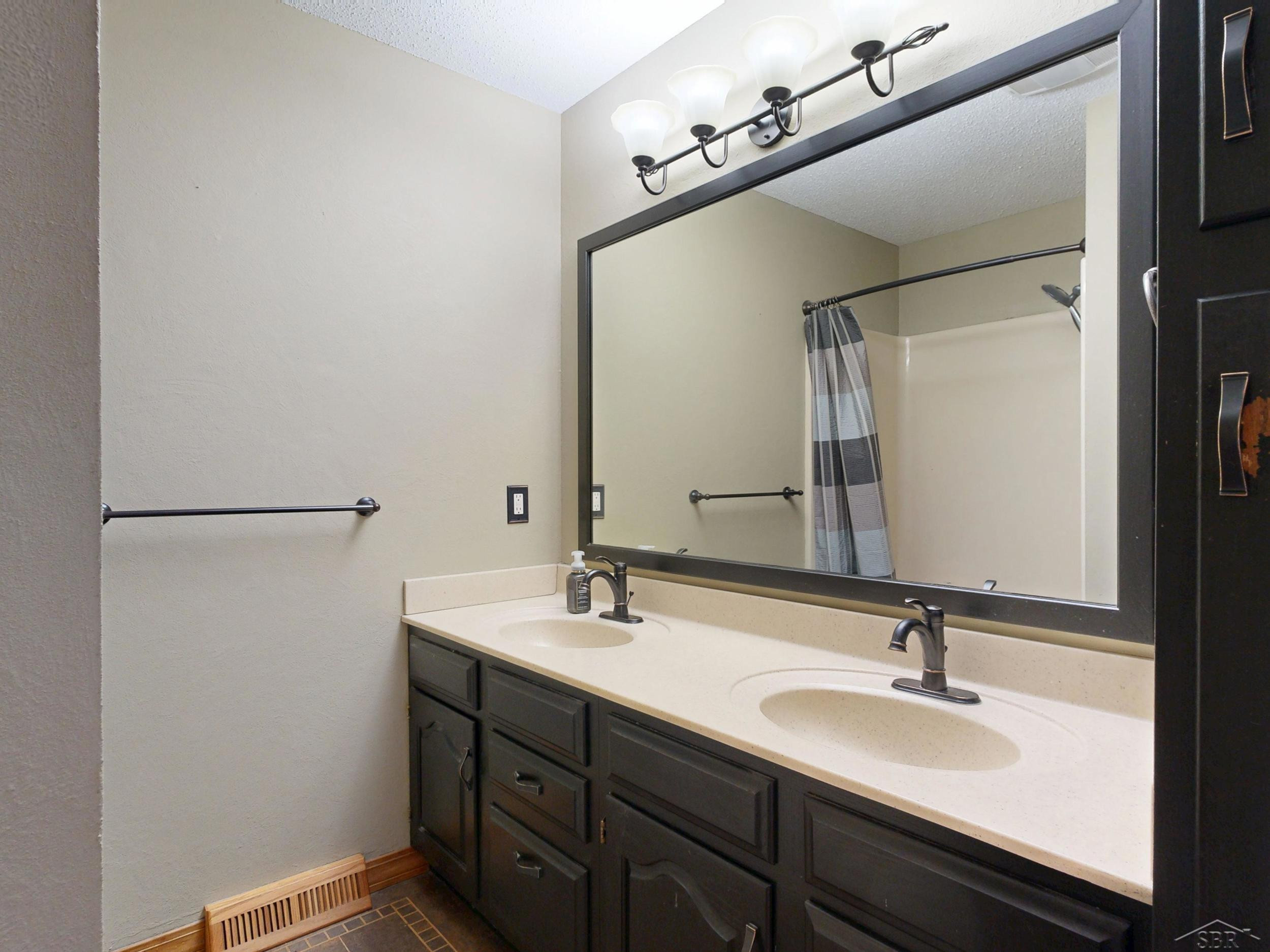 759 Pilgram Dr. E Drive, Saginaw, MI 48638 — Photo 41
