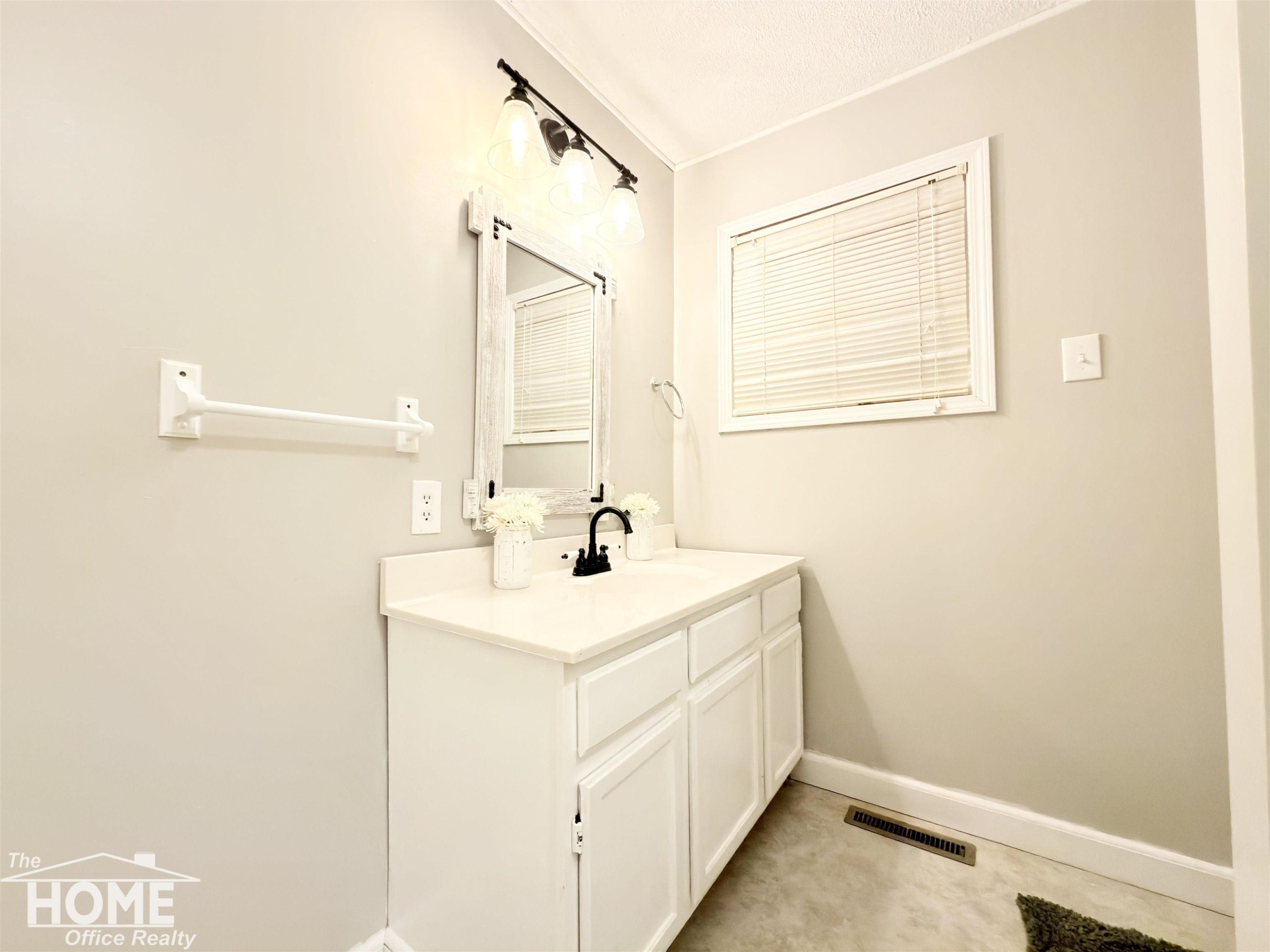 2032 Howard Point Drive, Nashville, MI 49073 — Photo 24