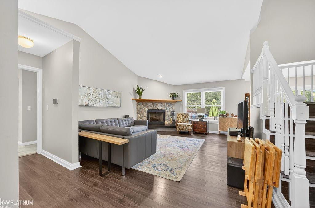 54329 Avondale Drive, New Baltimore, MI 48047 — Photo 4