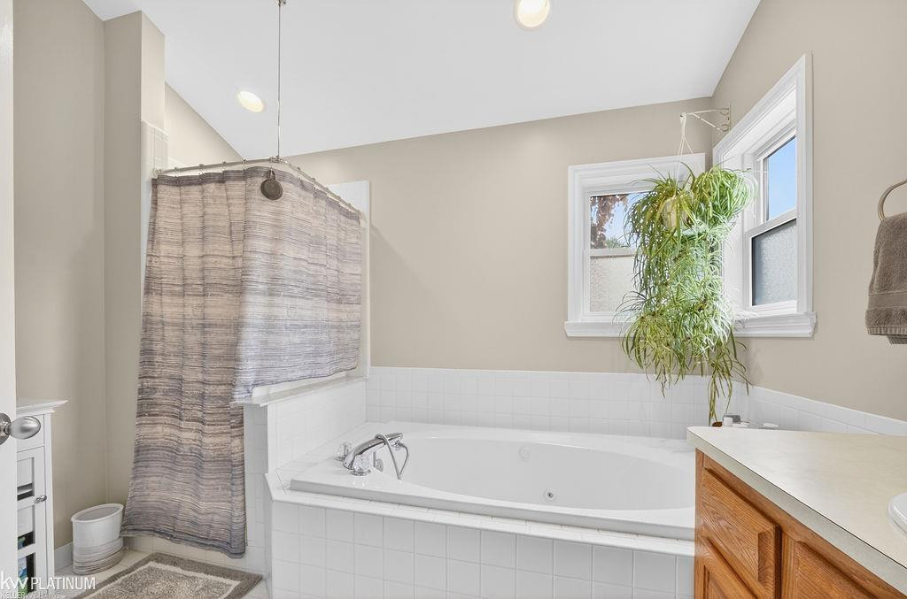54329 Avondale Drive, New Baltimore, MI 48047 — Photo 12