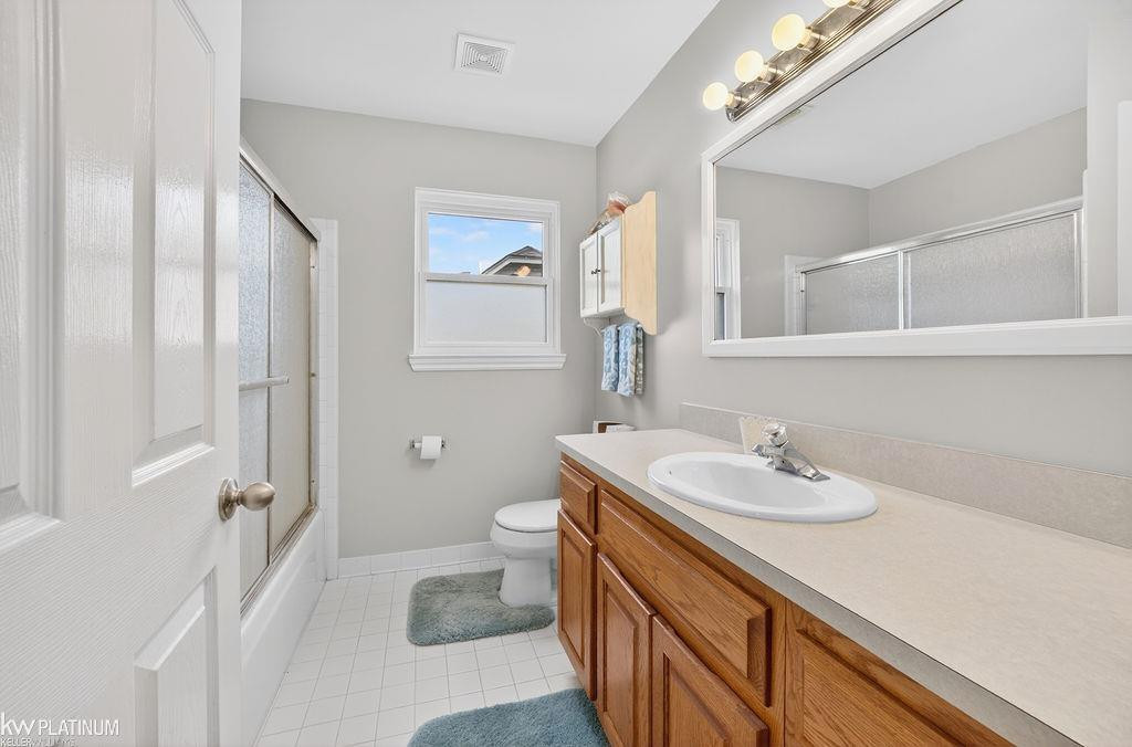 54329 Avondale Drive, New Baltimore, MI 48047 — Photo 17