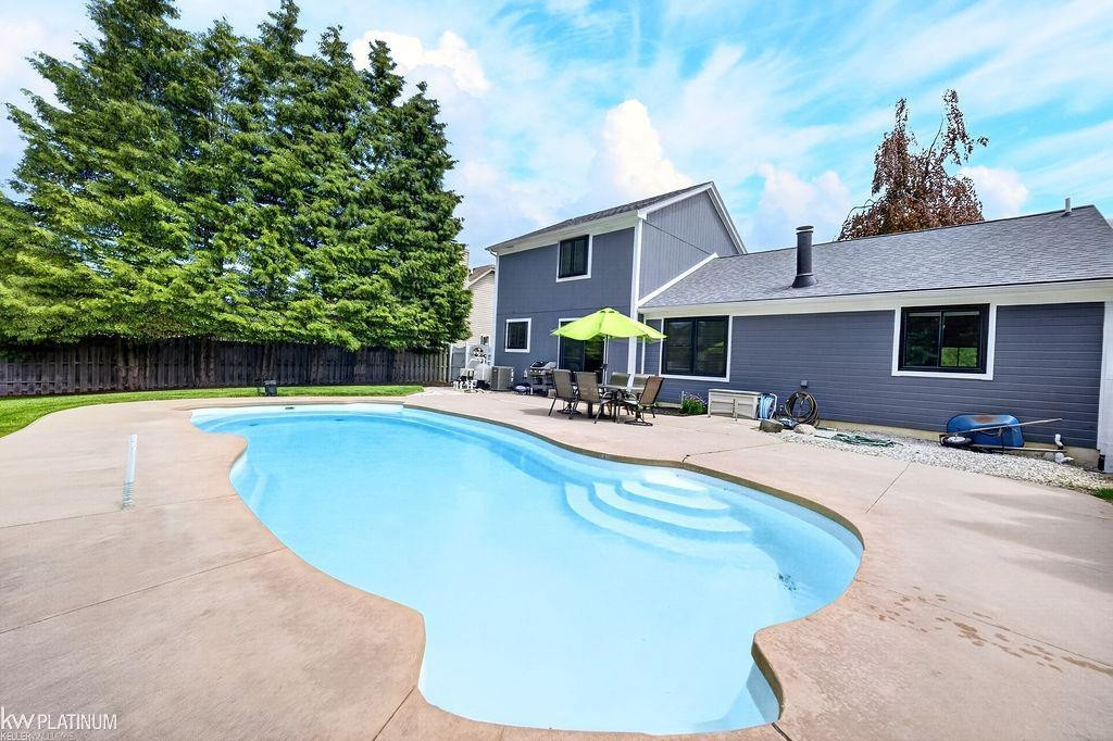 54329 Avondale Drive, New Baltimore, MI 48047 — Photo 28