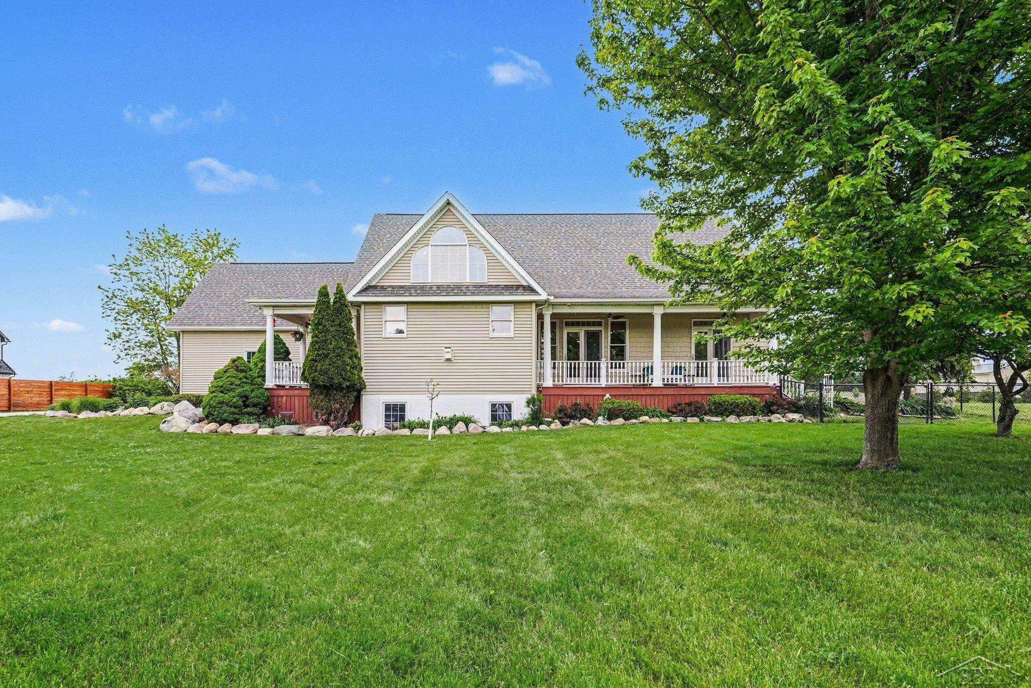 4359 Worvies Way, Columbiaville, MI 48421 — Photo 2