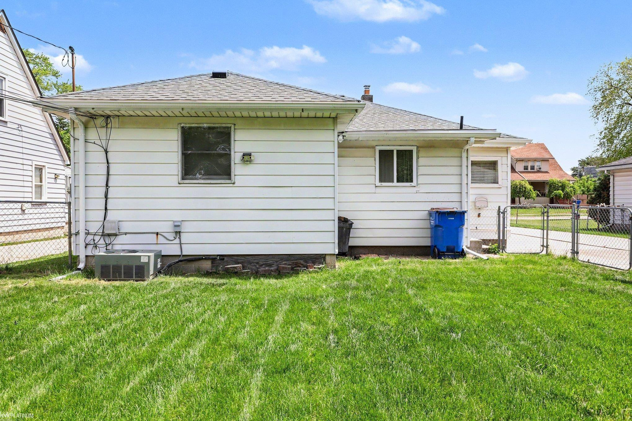 24261 Eleanor Avenue, Warren, MI 48089 — Photo 5
