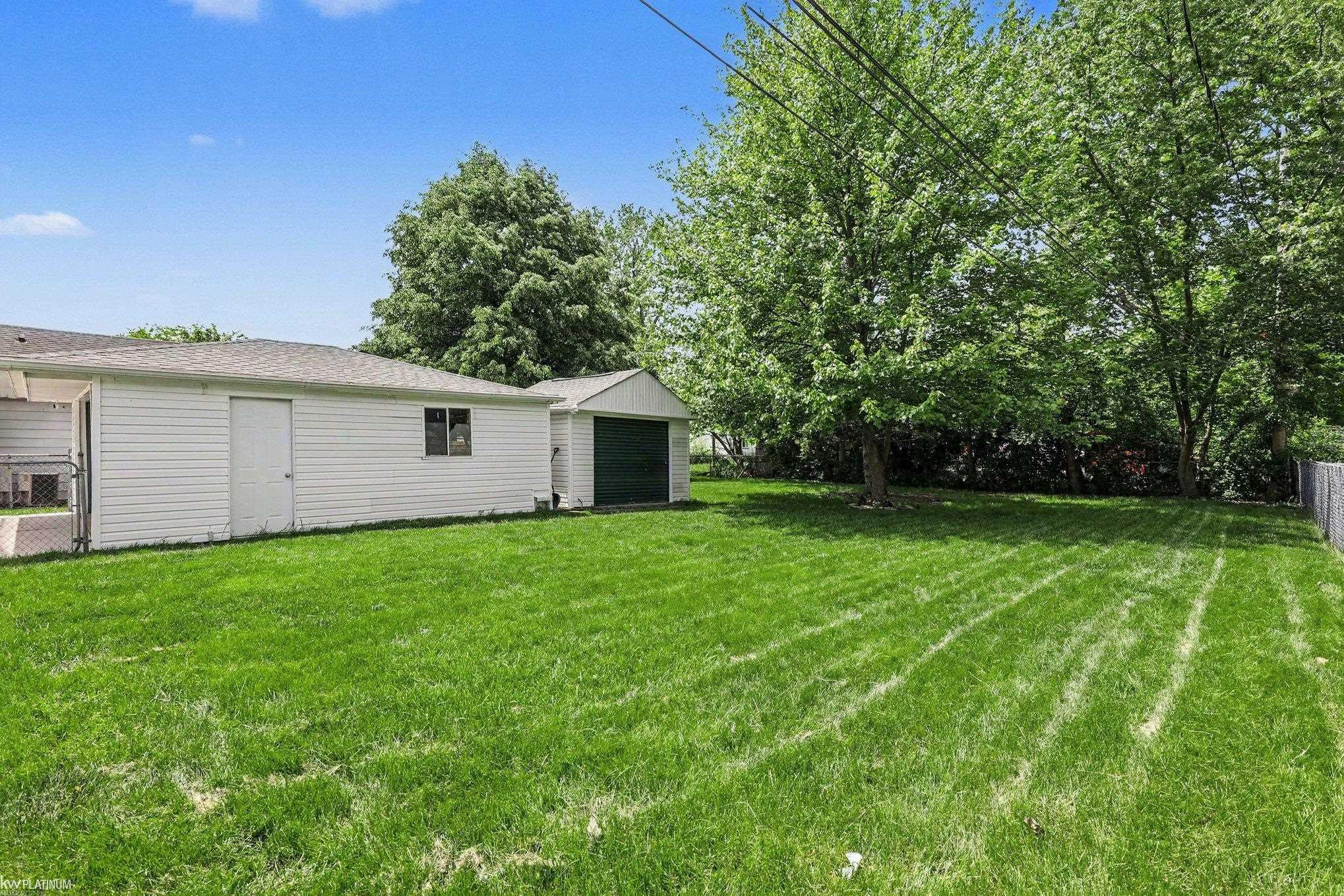 24261 Eleanor Avenue, Warren, MI 48089 — Photo 6