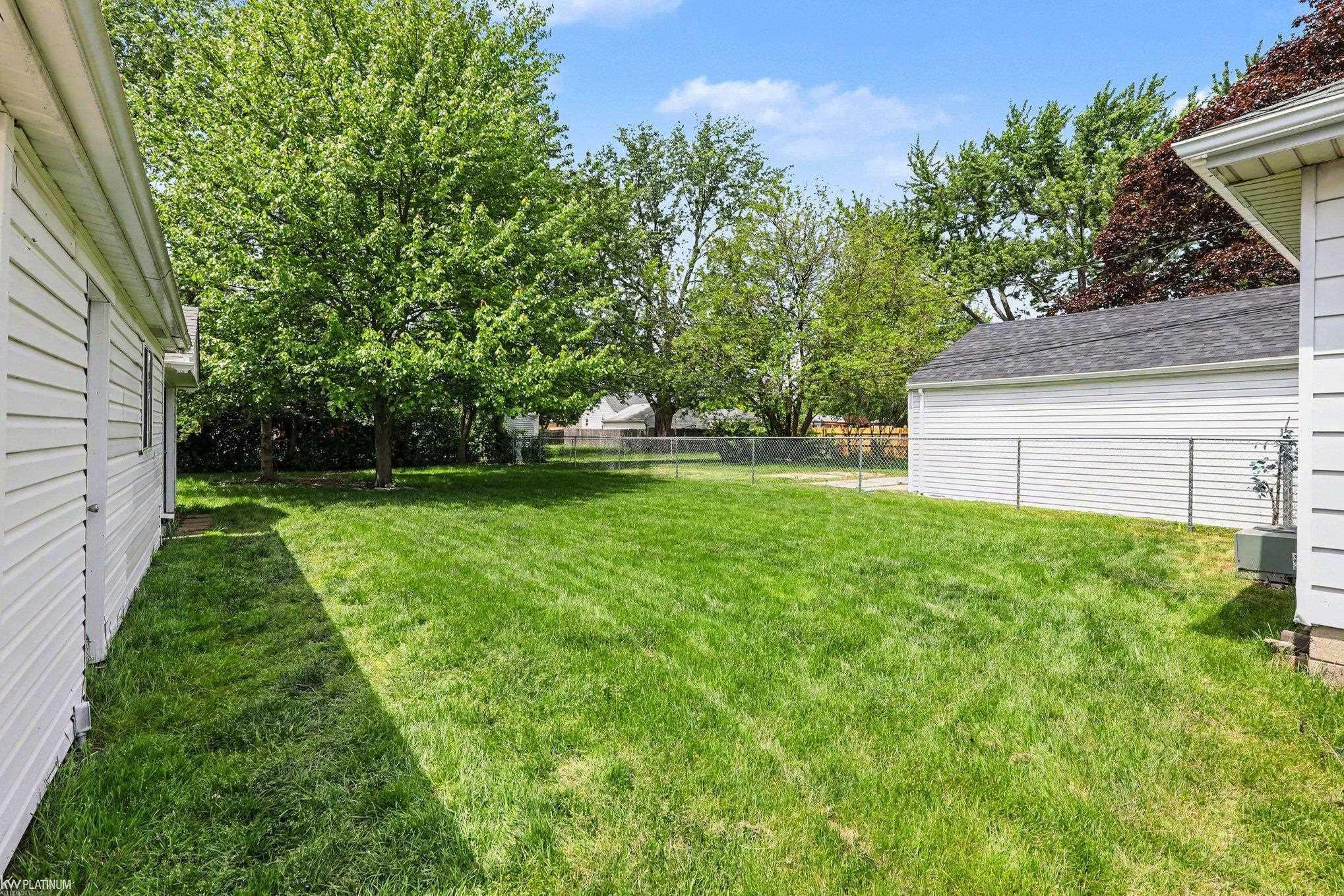 24261 Eleanor Avenue, Warren, MI 48089 — Photo 7