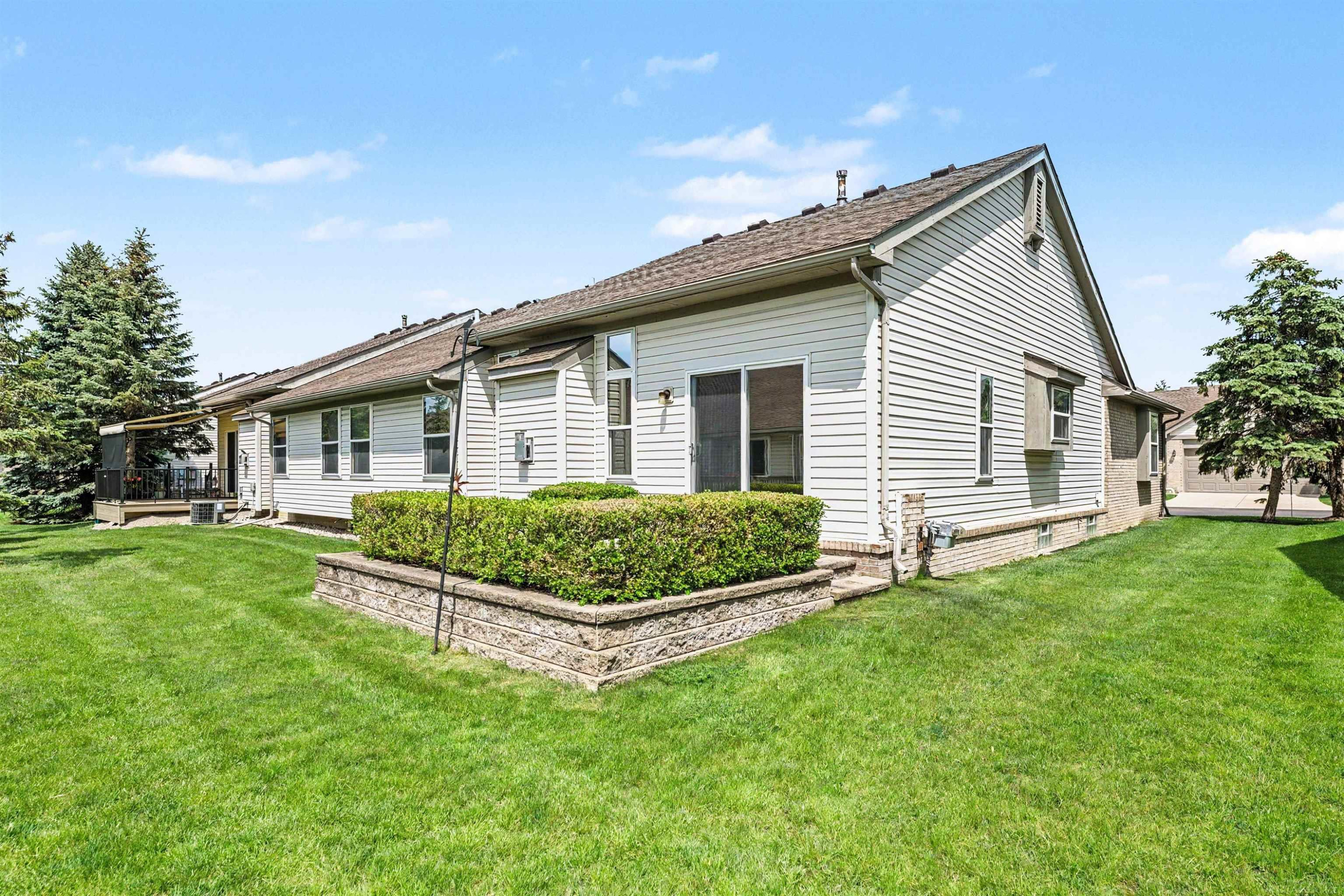 42349 Bayberry Street, Clinton Twp, MI 48038 — Photo 24
