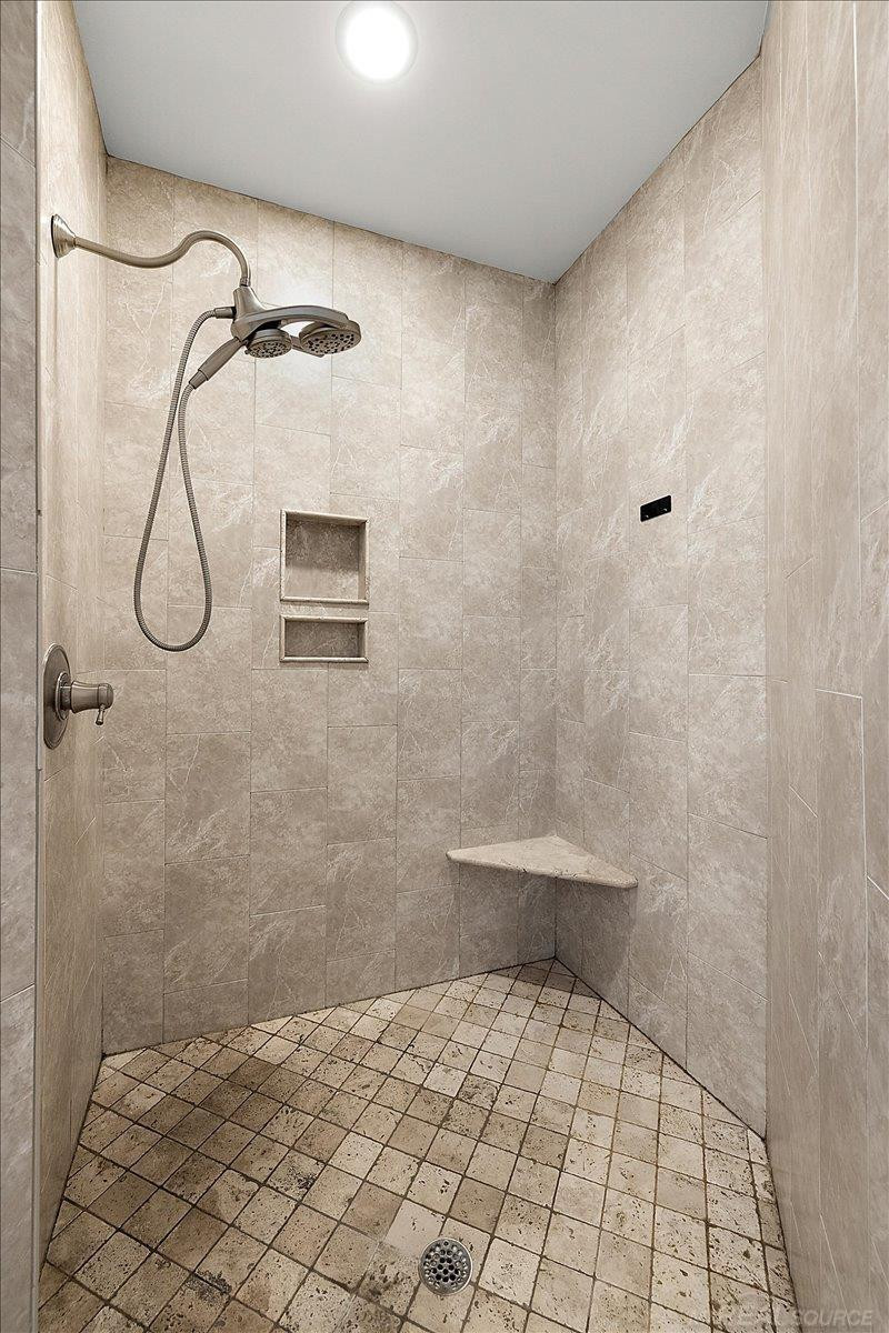 54245 Queensborough Drive, Shelby Twp, MI 48315 — Photo 36