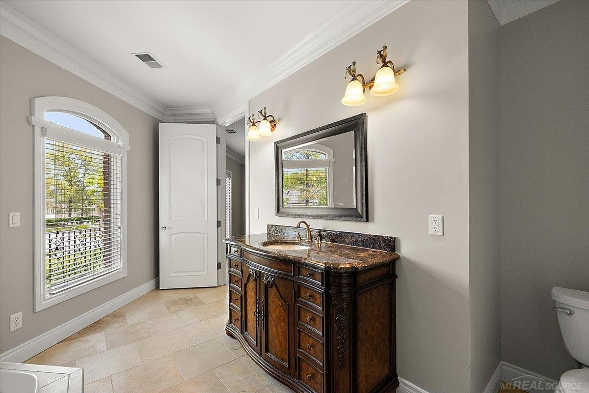 54245 Queensborough Drive, Shelby Twp, MI 48315 — Photo 56
