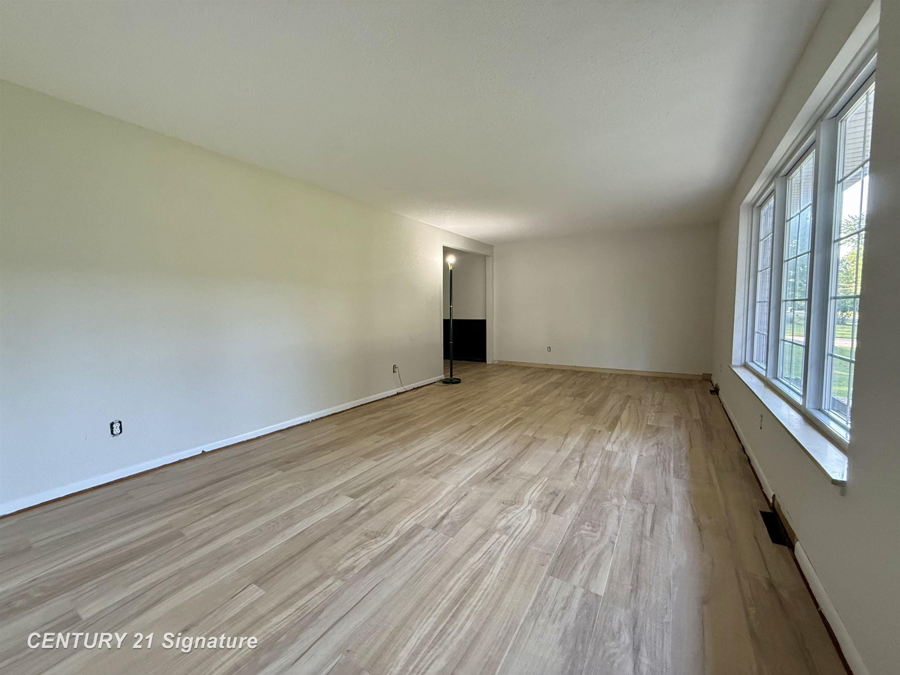 7860 Luann Street, Saginaw, MI 48609 — Photo 2