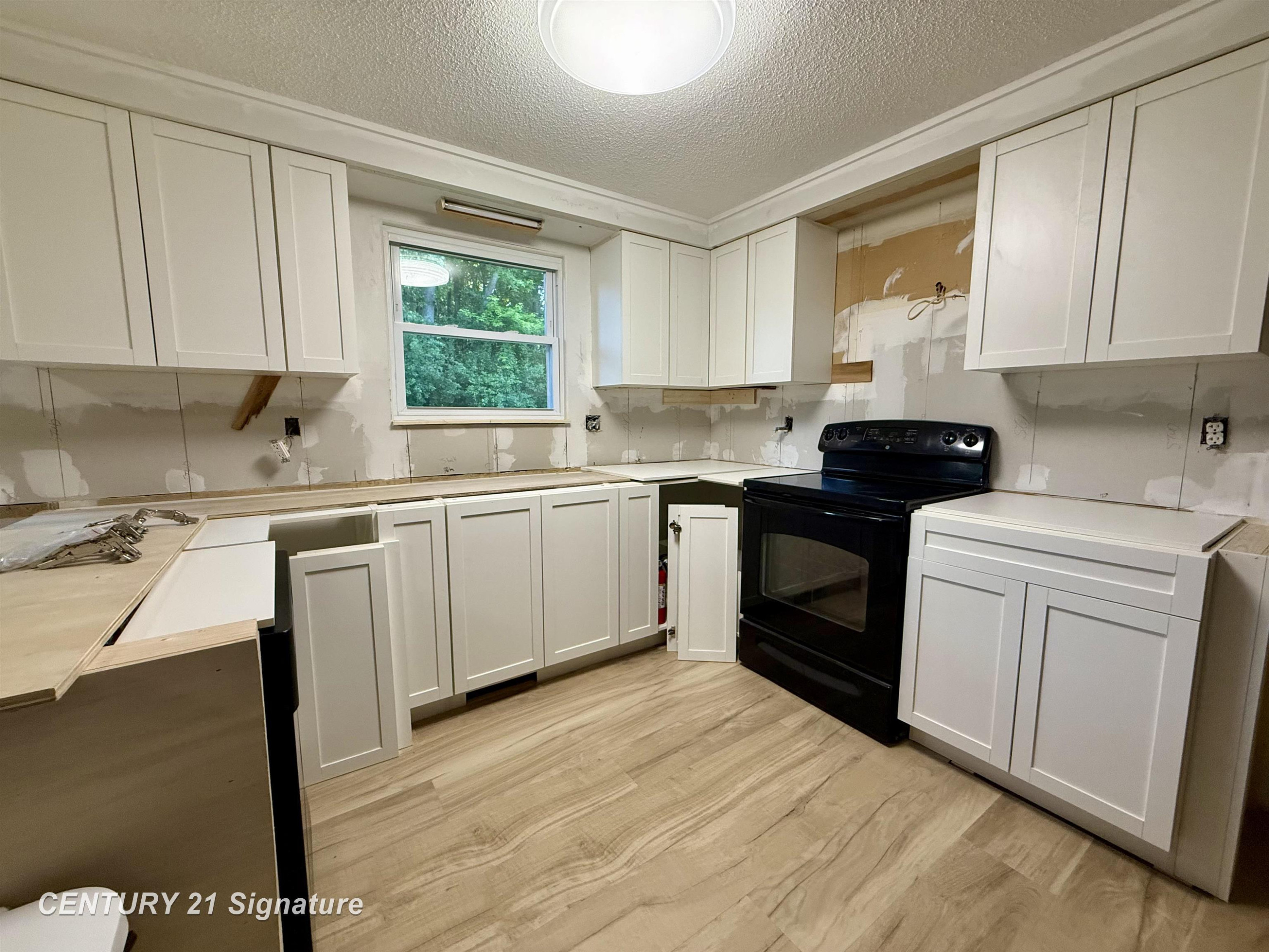 7860 Luann Street, Saginaw, MI 48609 — Photo 7