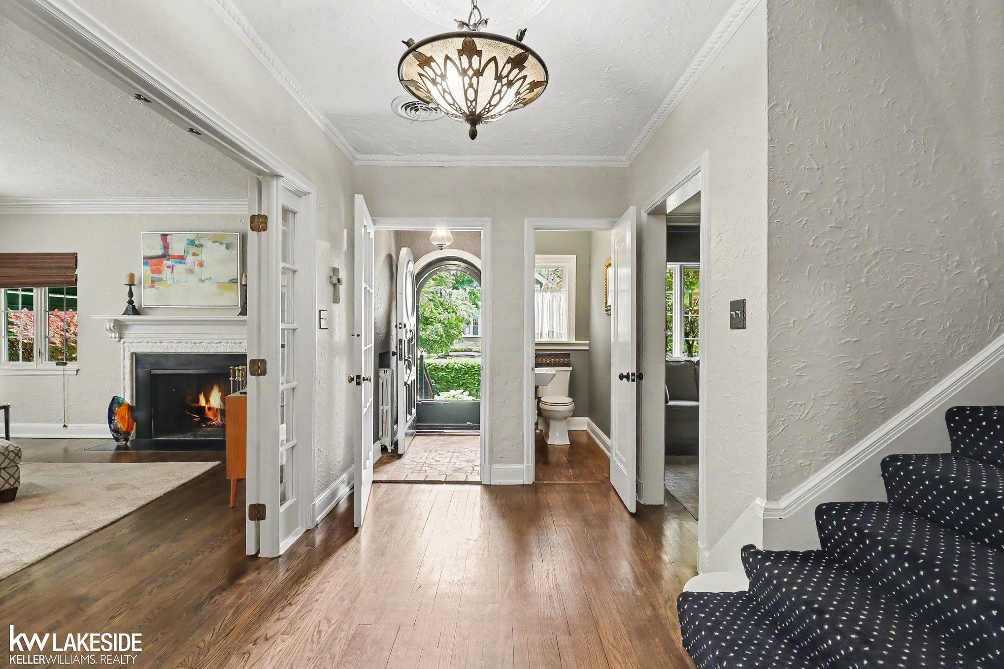 286 Rivard Boulevard, Grosse Pointe, MI 48230 — Photo 8
