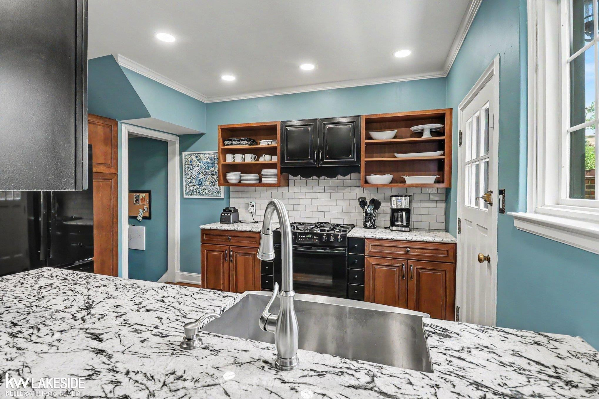 286 Rivard Boulevard, Grosse Pointe, MI 48230 — Photo 15