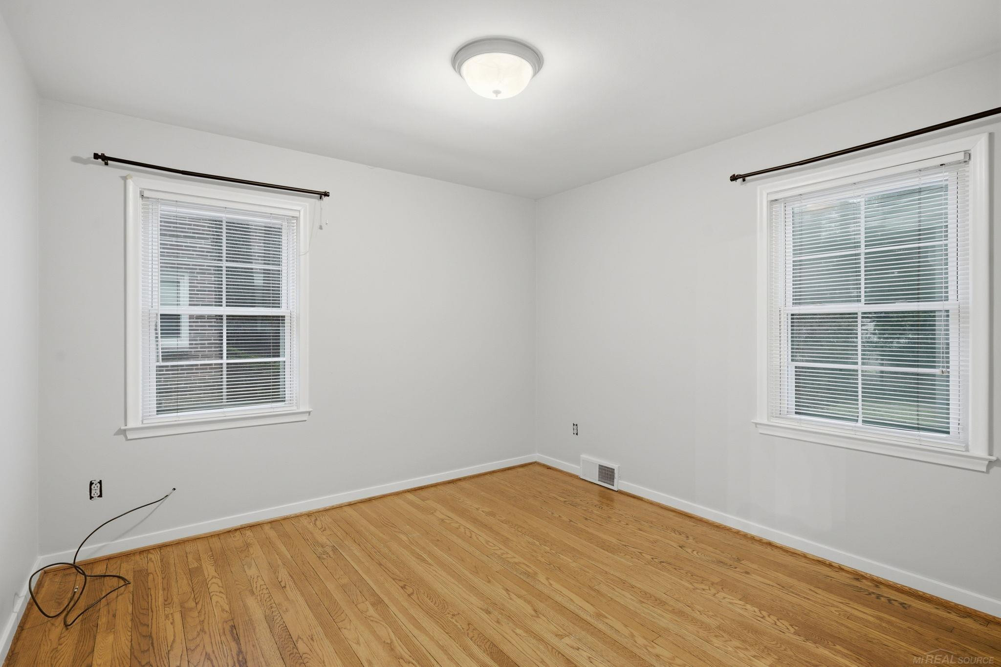 32200 Arlington Drive, Beverly Hills, MI 48025 — Photo 22