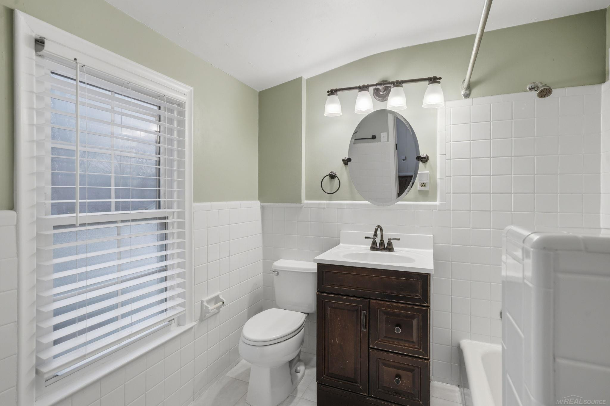 32200 Arlington Drive, Beverly Hills, MI 48025 — Photo 26
