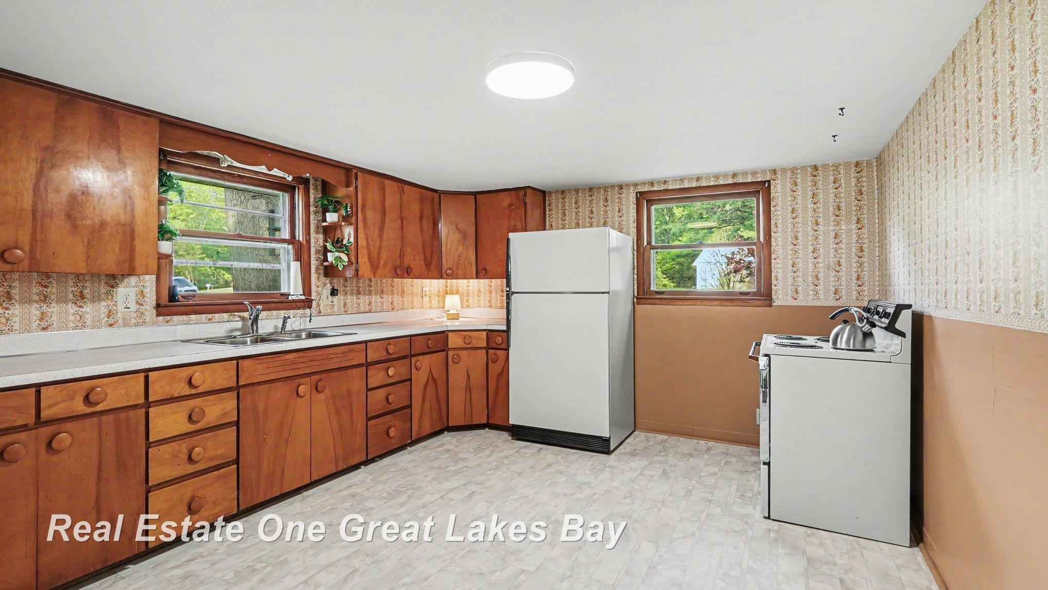 11075 Spencer Road, Saint Charles, MI 48655 — Photo 7