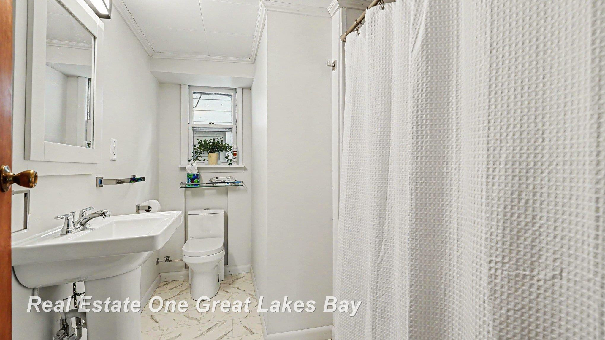 11075 Spencer Road, Saint Charles, MI 48655 — Photo 13