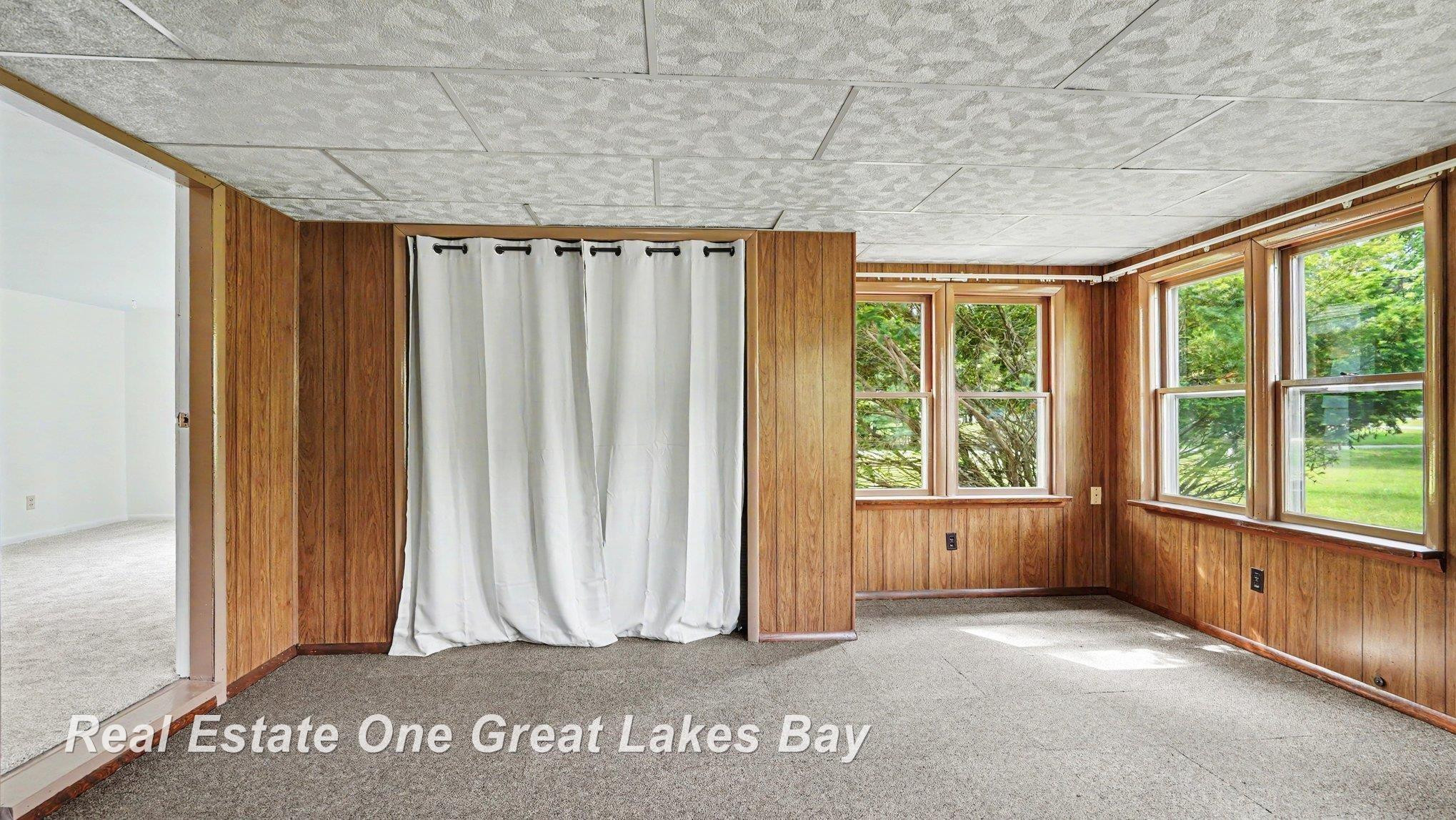 11075 Spencer Road, Saint Charles, MI 48655 — Photo 15