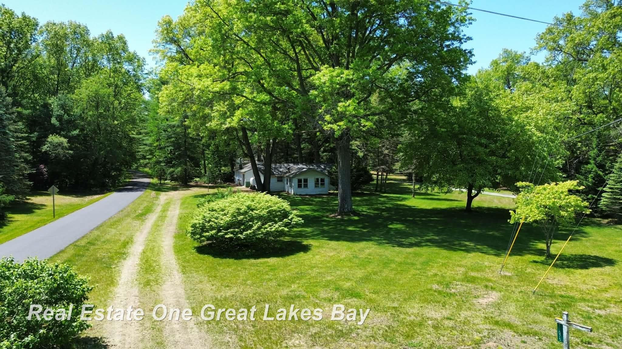 11075 Spencer Road, Saint Charles, MI 48655 — Photo 23