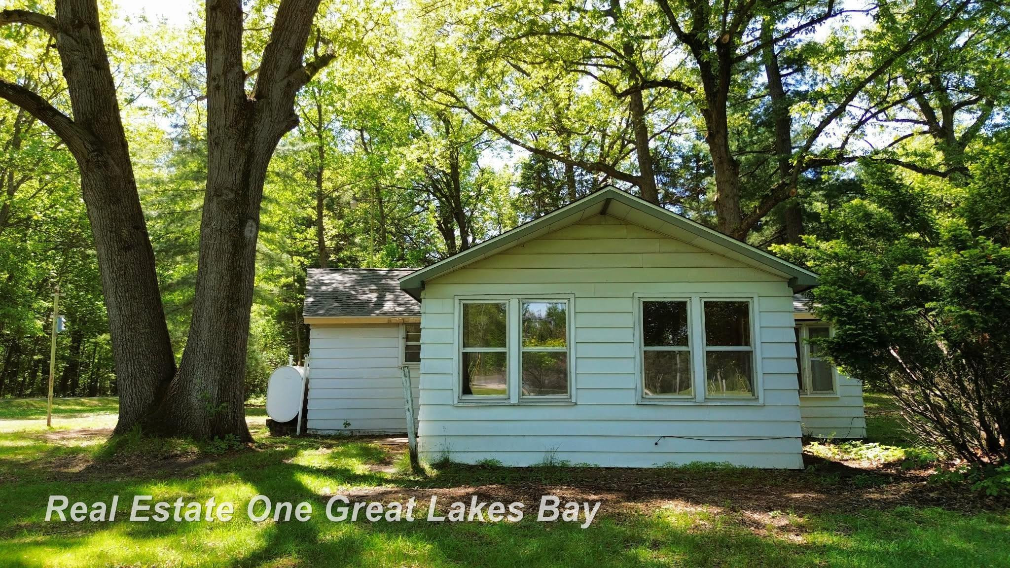 11075 Spencer Road, Saint Charles, MI 48655 — Photo 27