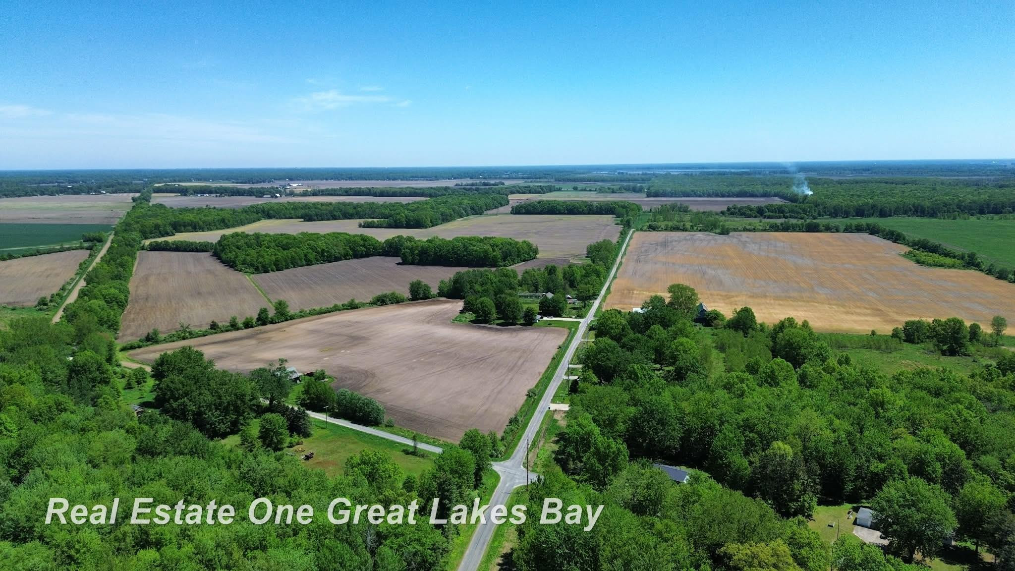 11075 Spencer Road, Saint Charles, MI 48655 — Photo 29