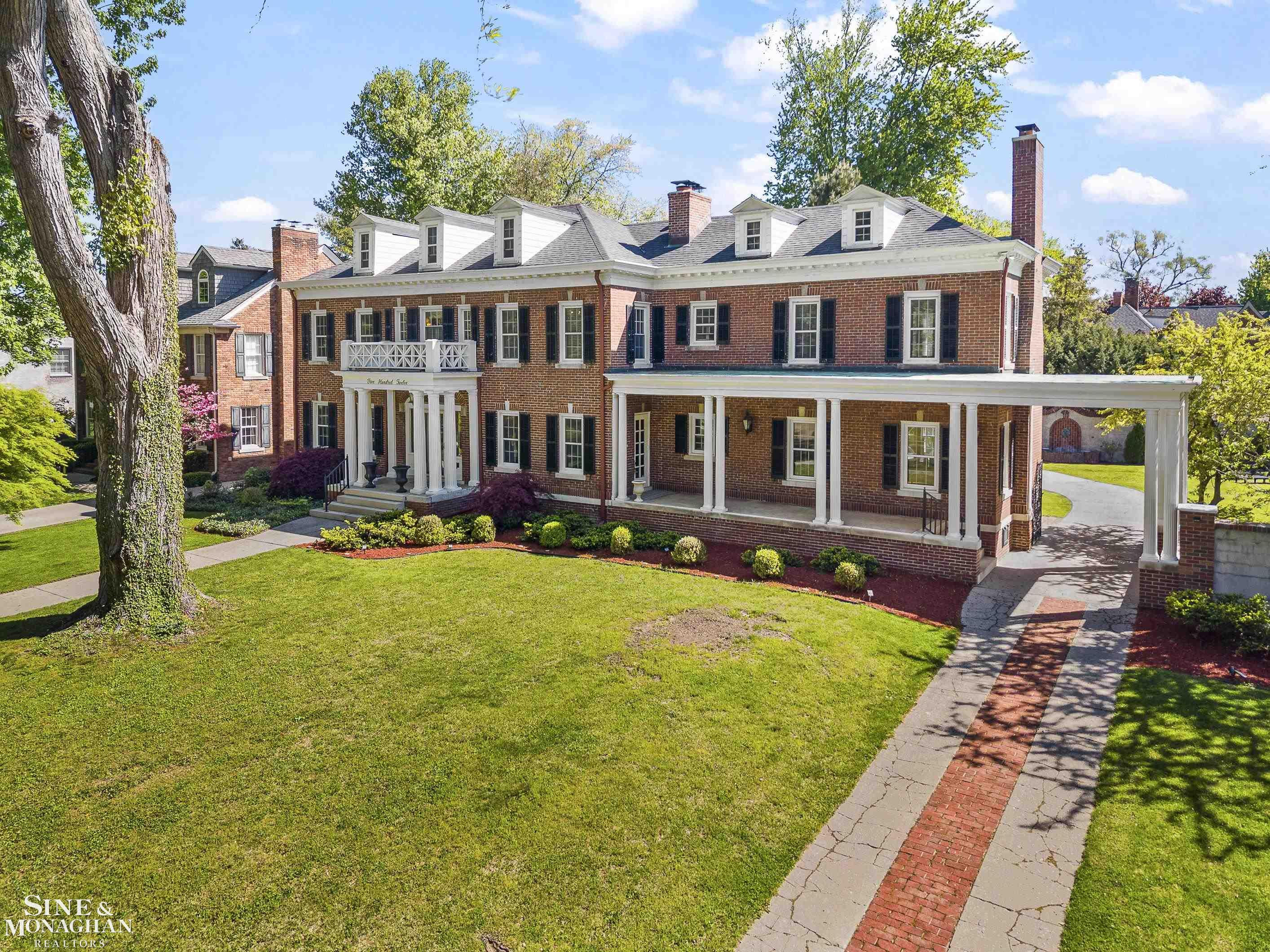 512 Washington Road, Grosse Pointe, MI 48230