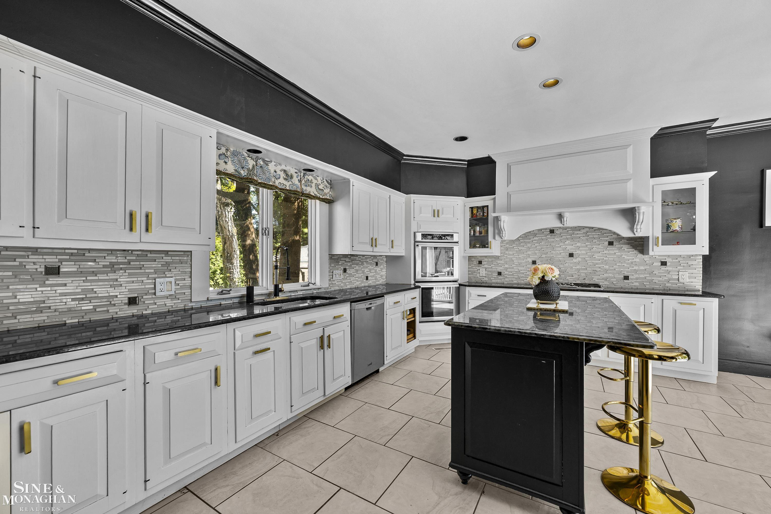 512 Washington Road, Grosse Pointe, MI 48230 — Photo 25