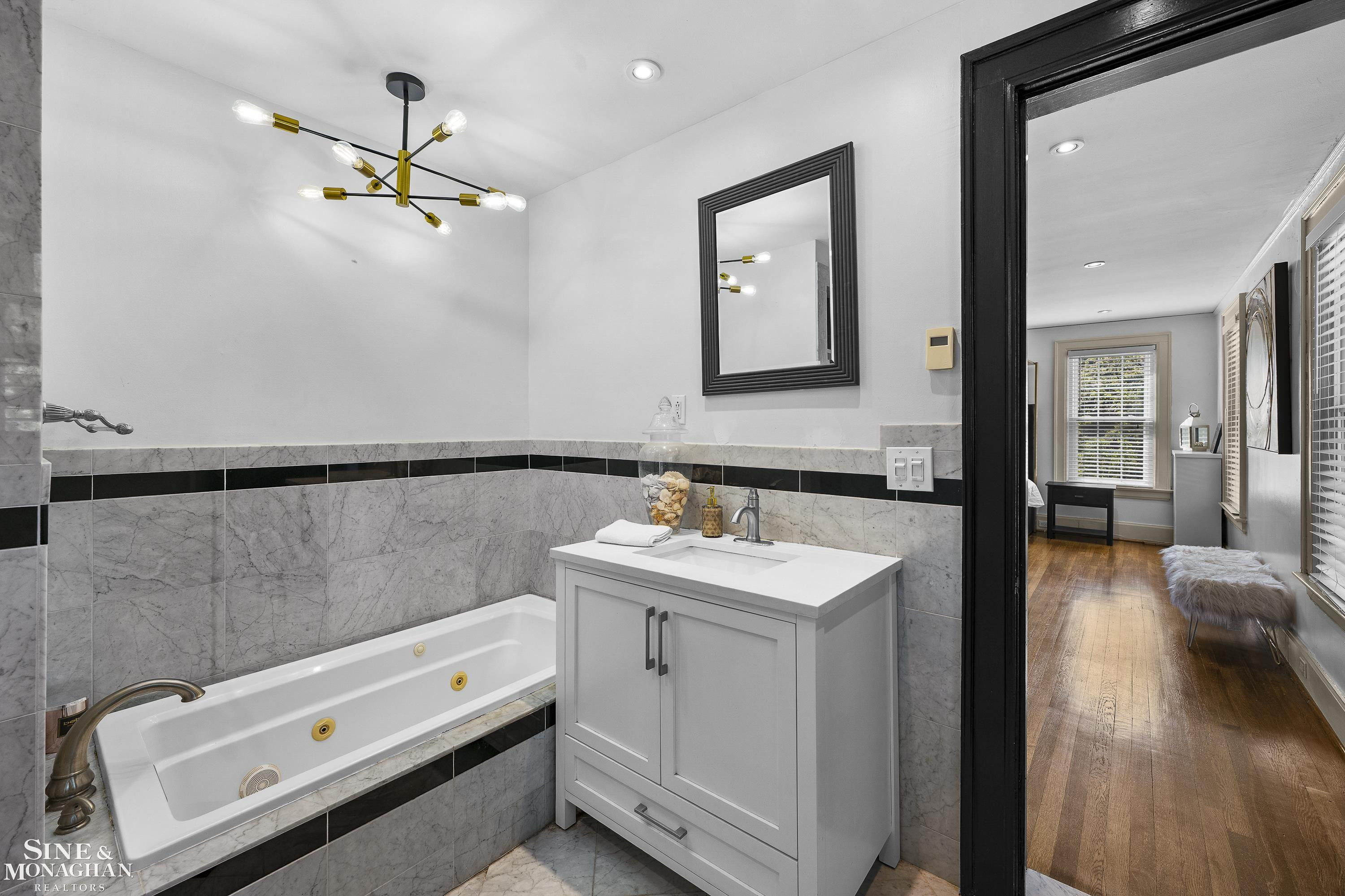 512 Washington Road, Grosse Pointe, MI 48230 — Photo 48