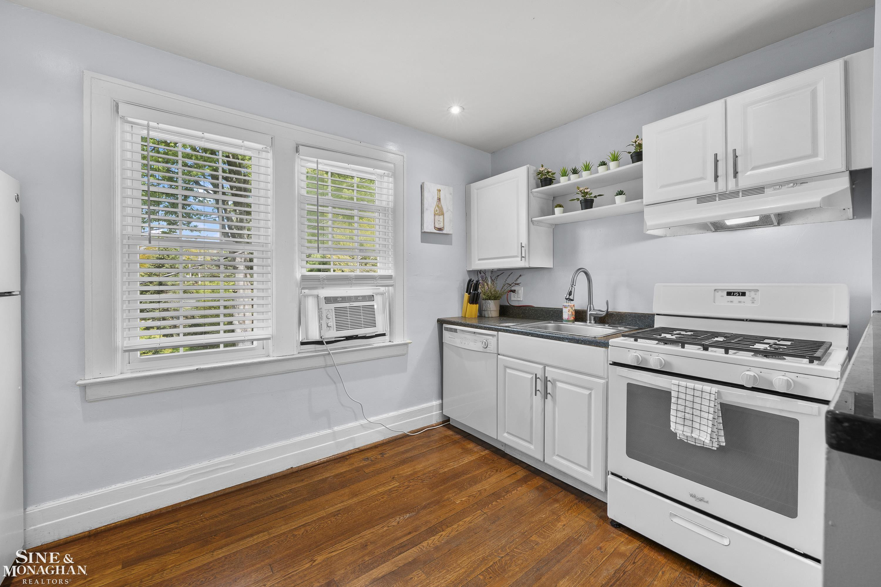 512 Washington Road, Grosse Pointe, MI 48230 — Photo 71
