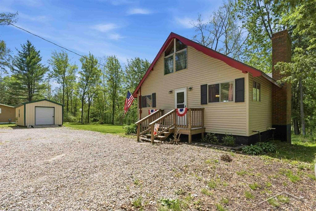 2710 S Whitney Beach Road, Beaverton, MI 48612 — Photo 3